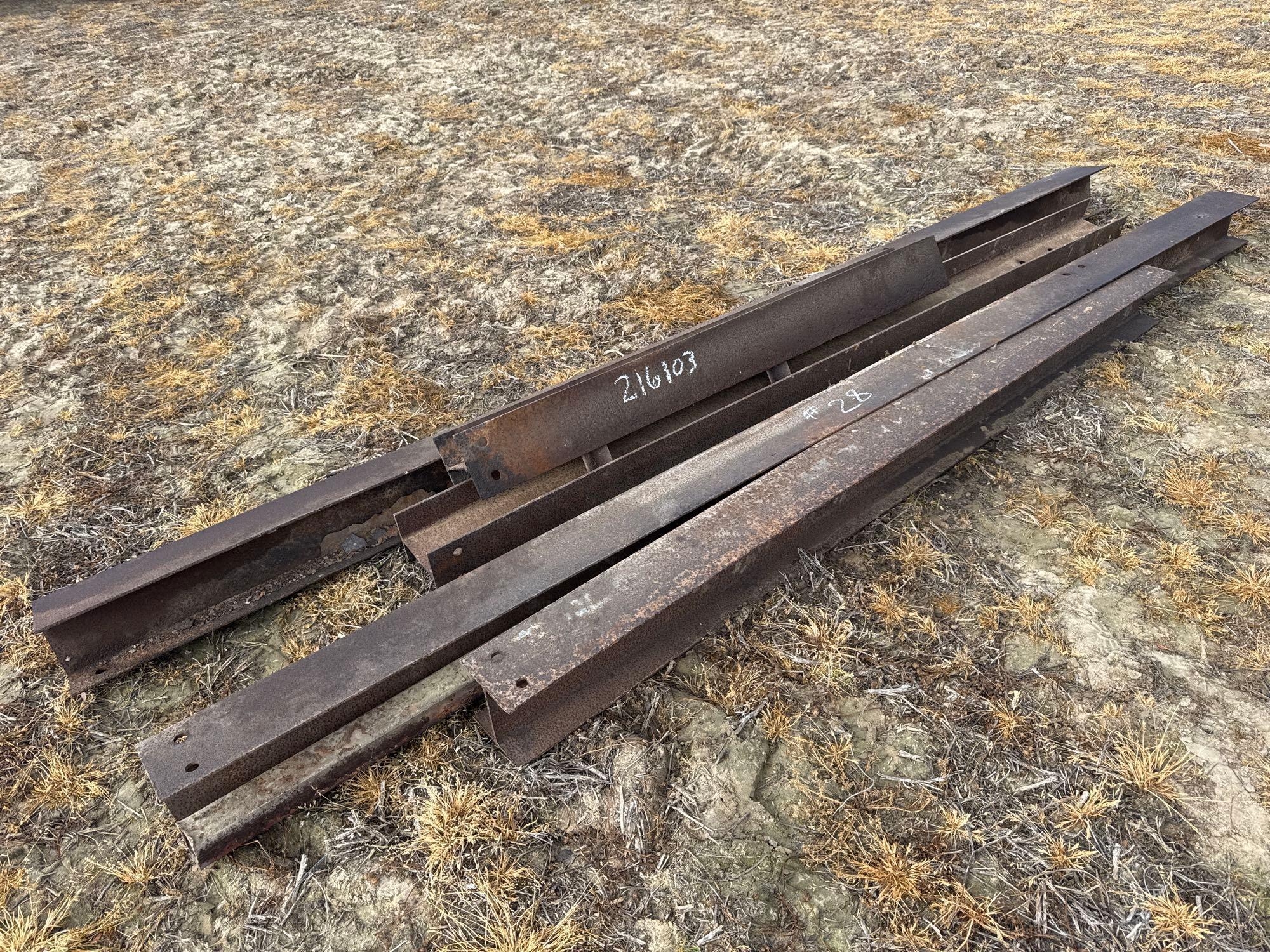 LOT OF METAL BEAMS (A64278)