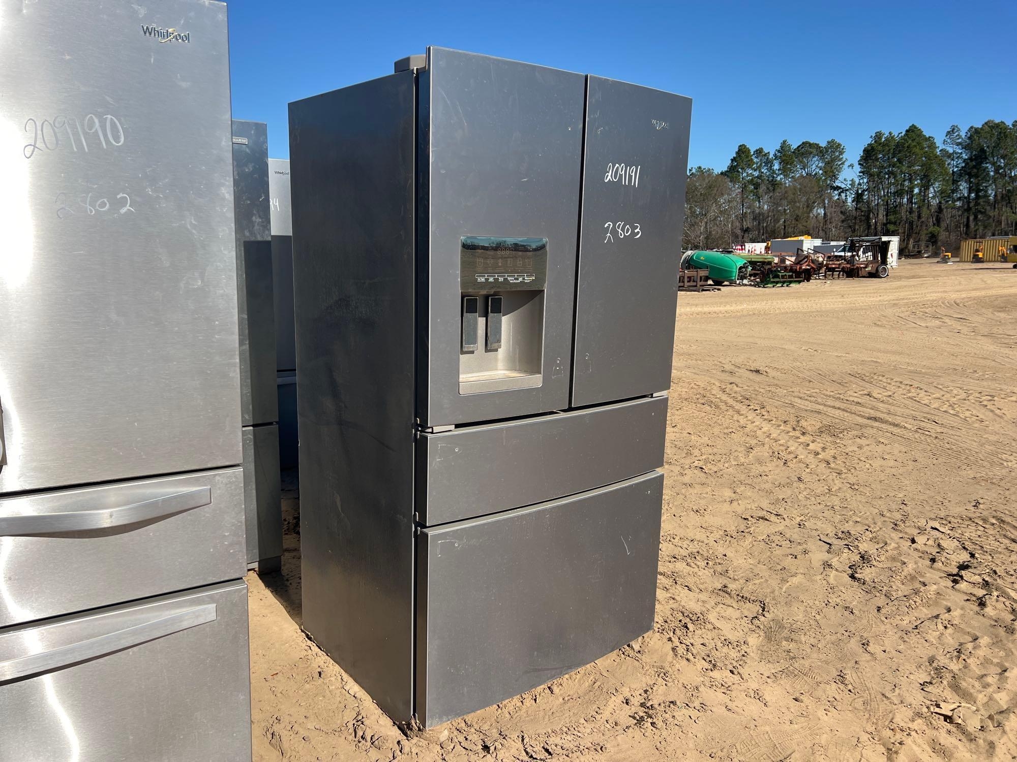 WHIRLPOOL REFRIGERATOR/FREEZER W/ICEMAKER (A60432)