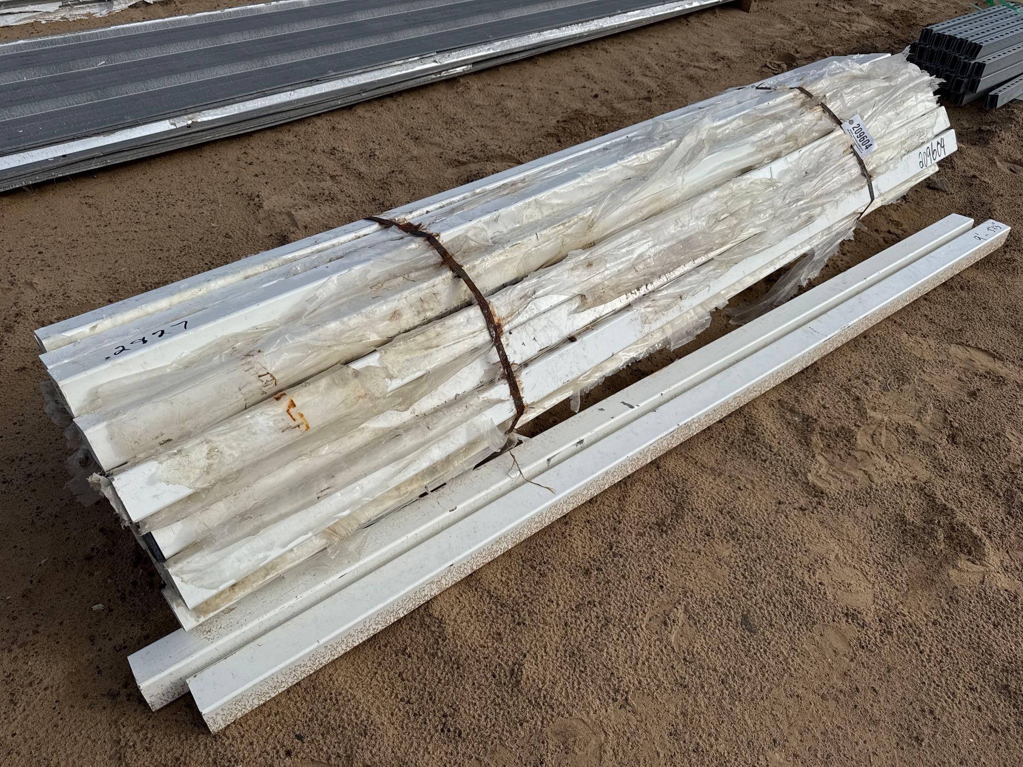 APPROX (29) 9'-3"X3" SQUARE TUBING (A60432)