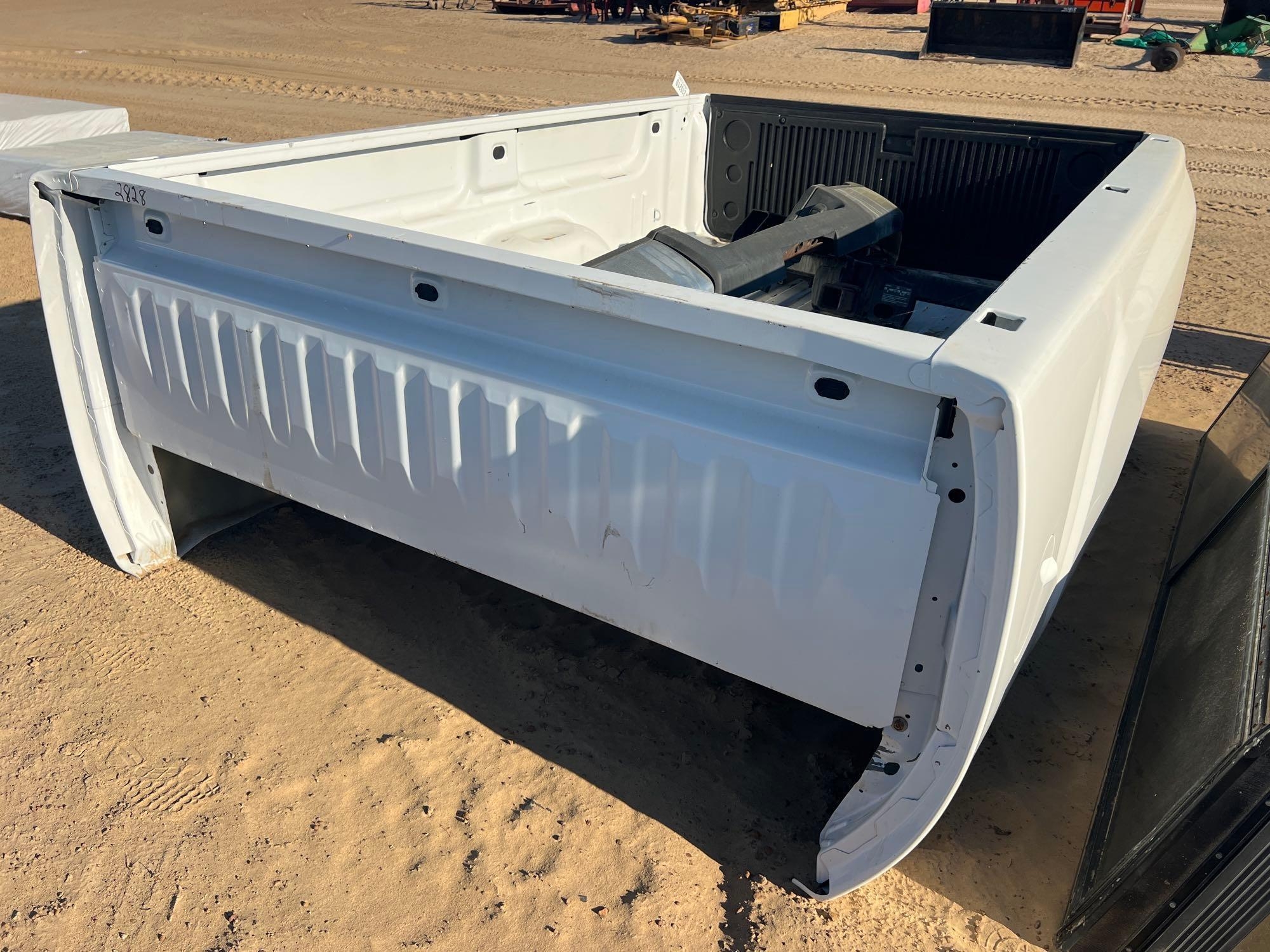 CHEVROLET SILVERADO TRUCK BED (A64281)
