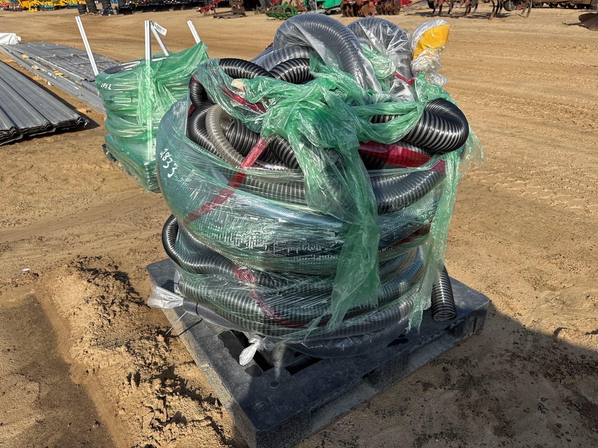 PALLET OF MISC SIZES OF AIR VENT HOSE (A60432)