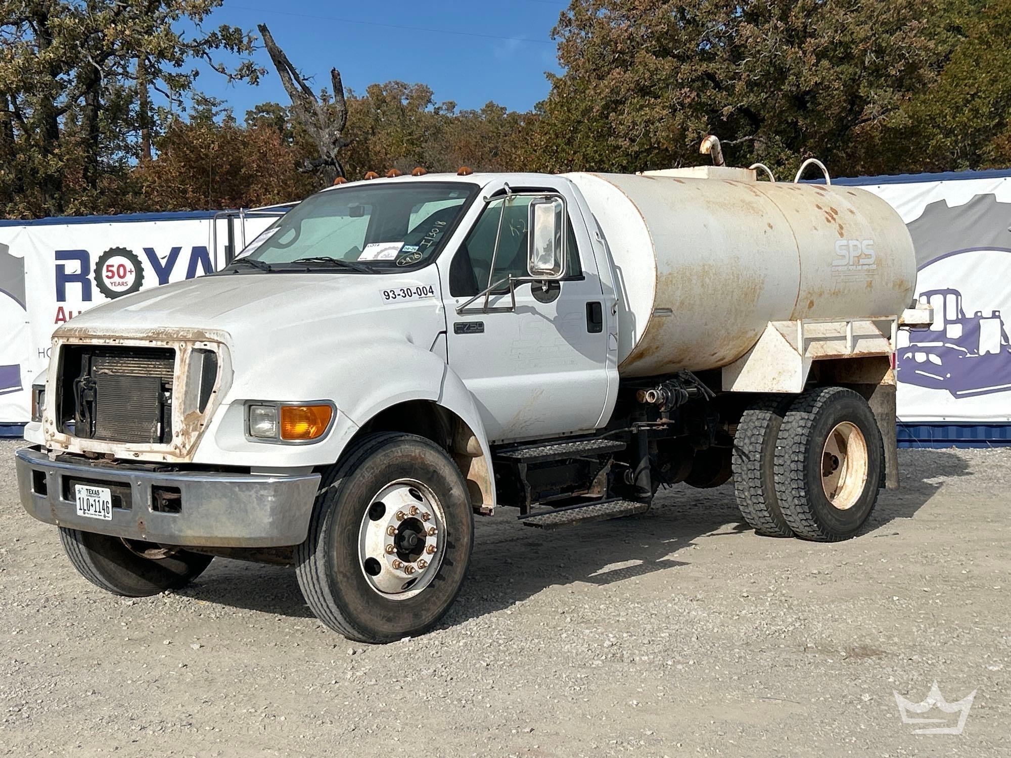 2007 Ford F-750 2,000 Gallon Water Truck (A55973)