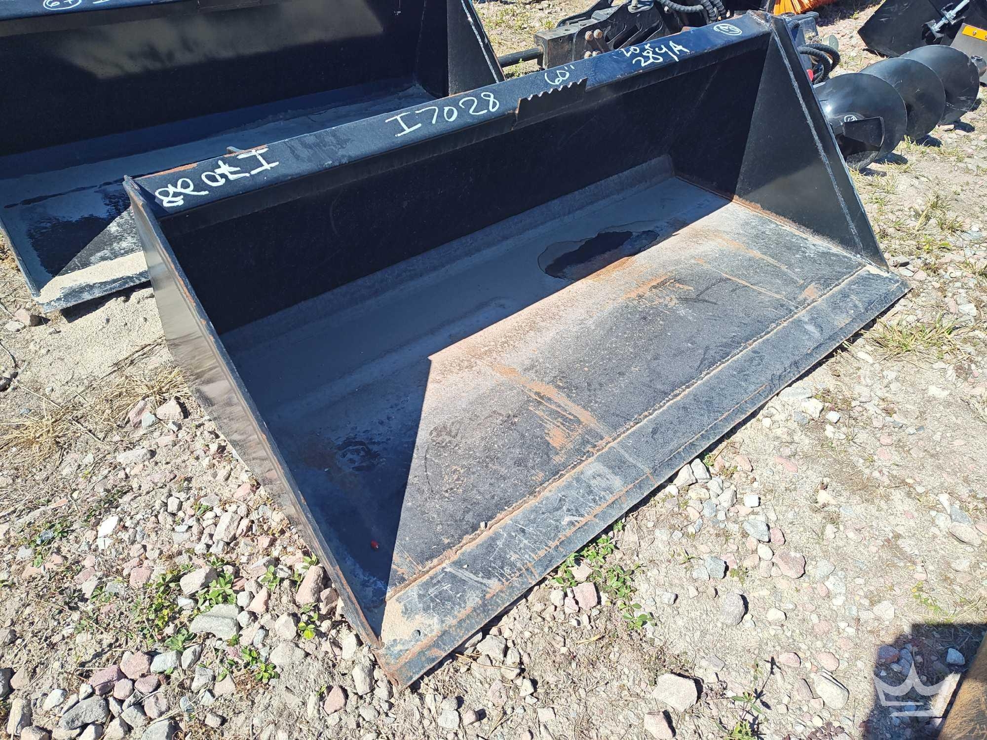 60in. Skid Steer Bucket Attachment (A61567)