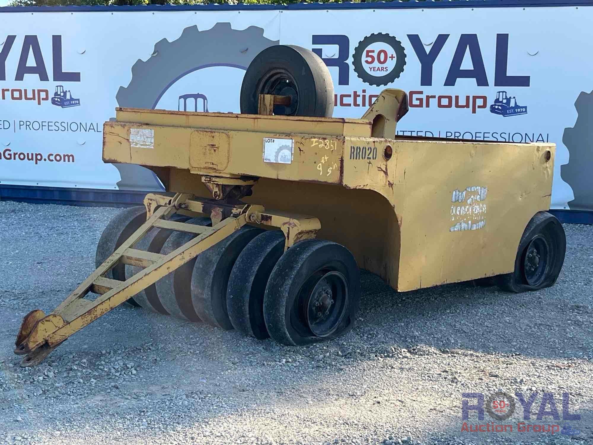 12-Wheel Pneumatic Pull-Behind Asphalt Compactor (A49461)