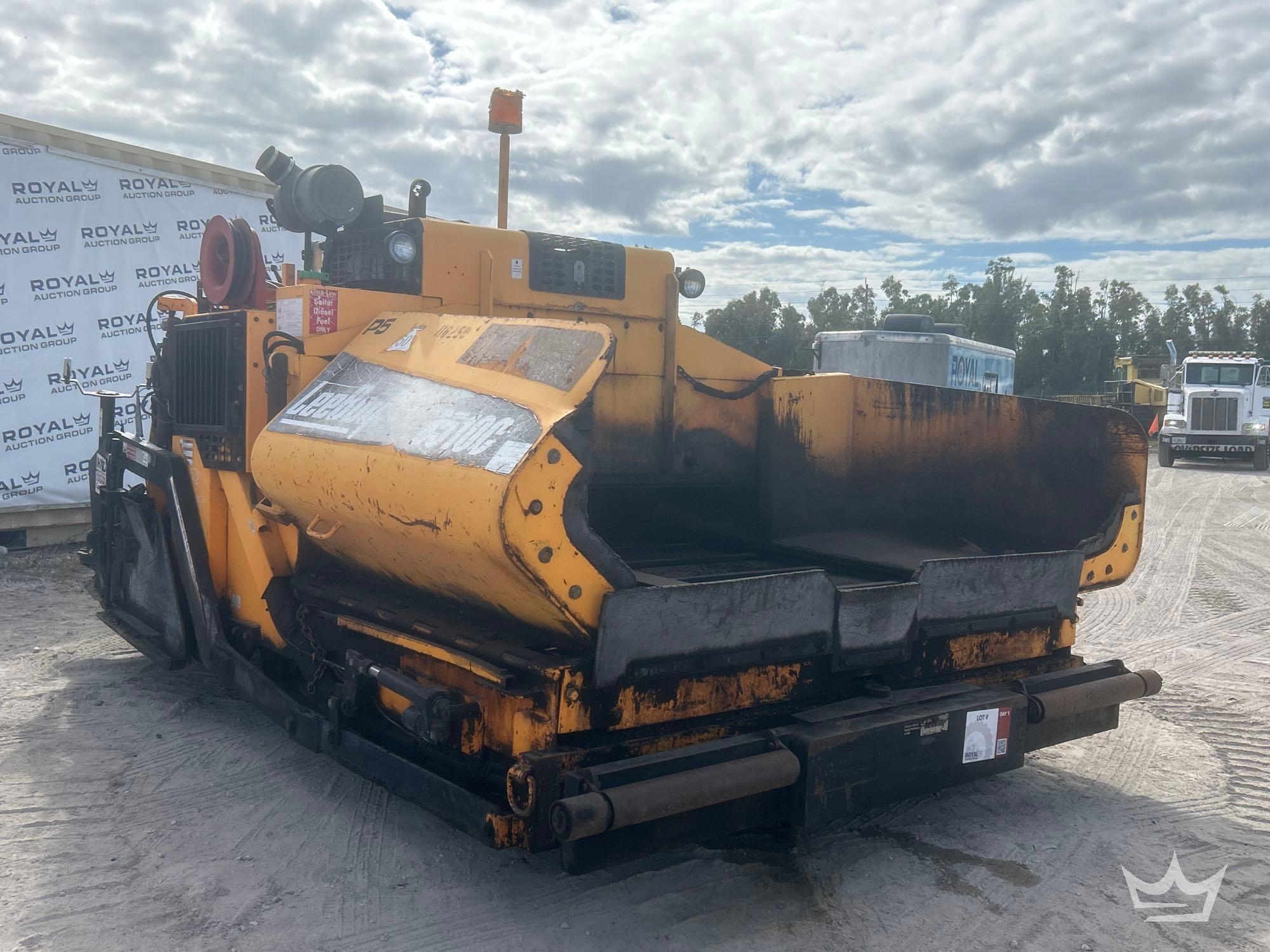 2015 LeeBoy 8510C Asphalt Paver (A64553)