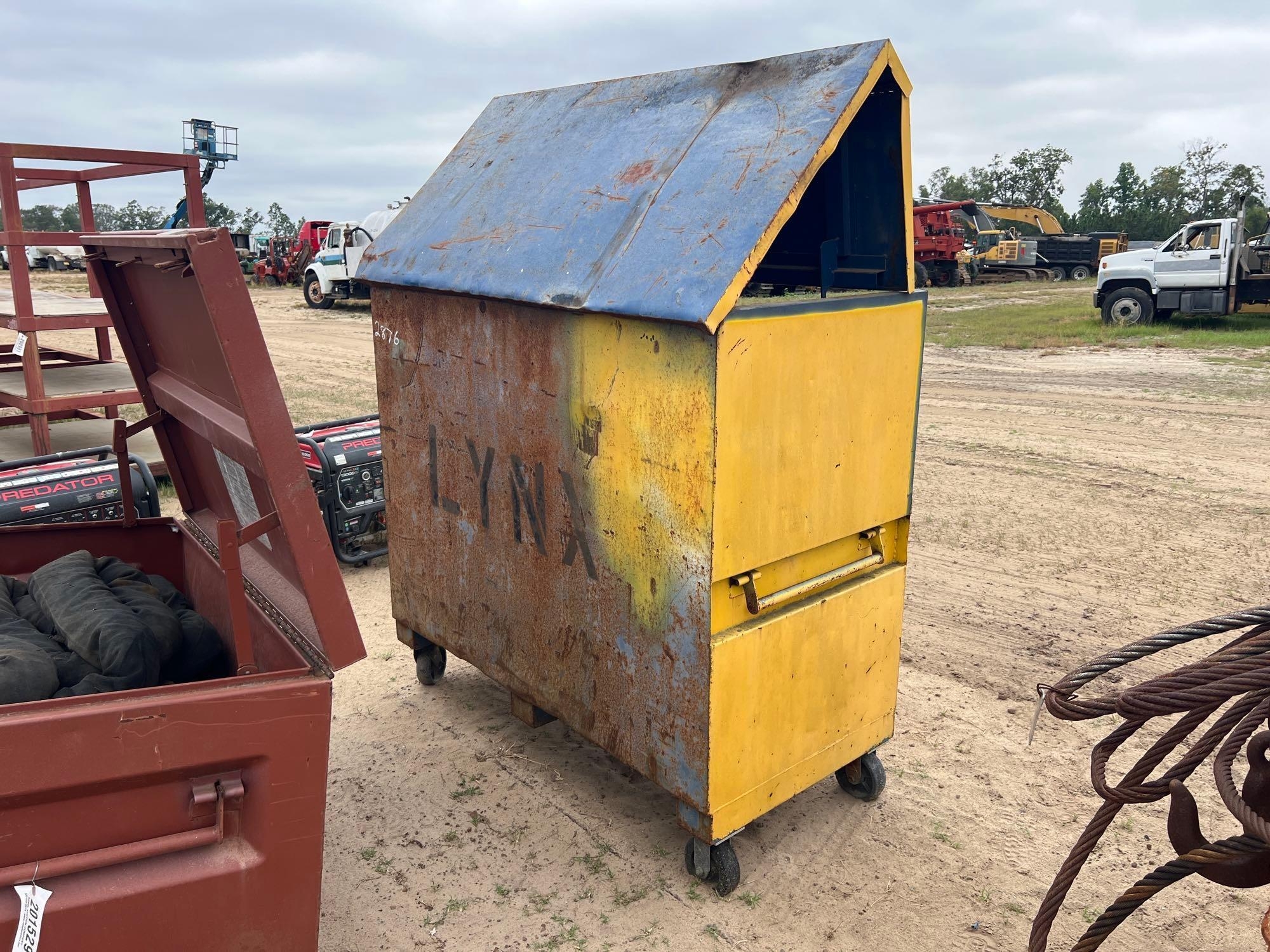 RIGGING BOX W/ MISC SHACKLES, LIFTING CHAINS (A54756)
