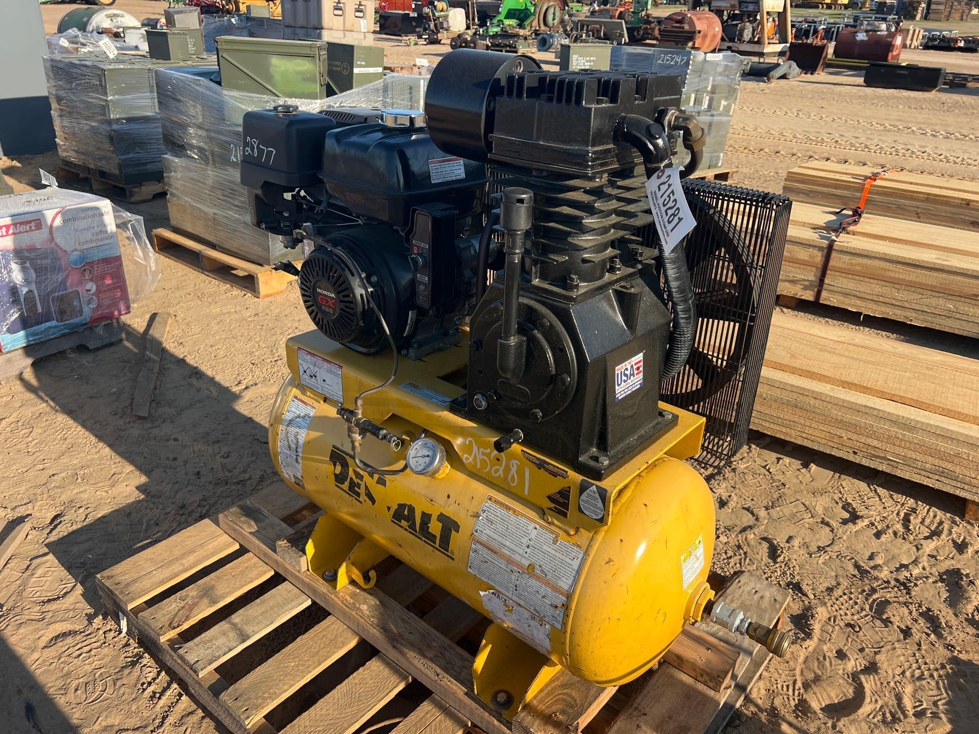 DEWALT 30 GALLON COMMERCIAL AIR COMPRESSOR (A64281)