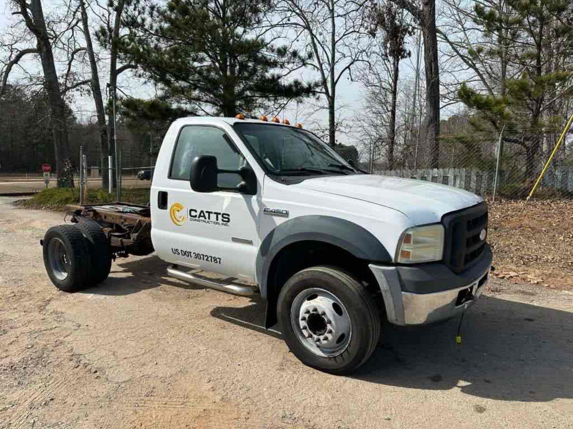 2006 Ford F-450 Cab and Chassis Truck, VIN # 1FDXF46P46EC85446 (A61165)