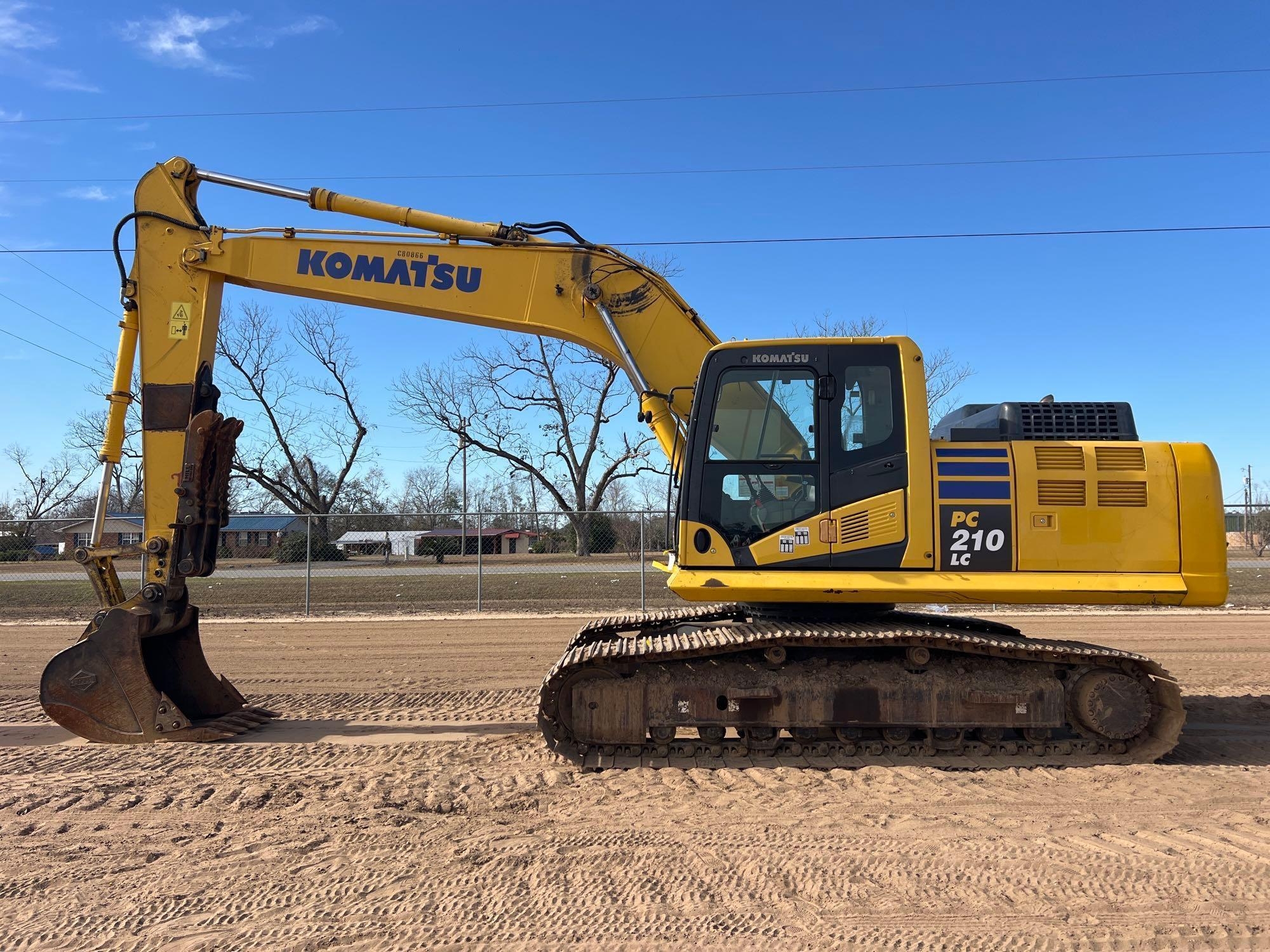 2019 KOMATSU PC210LC-11 EXCAVATOR (A60429)