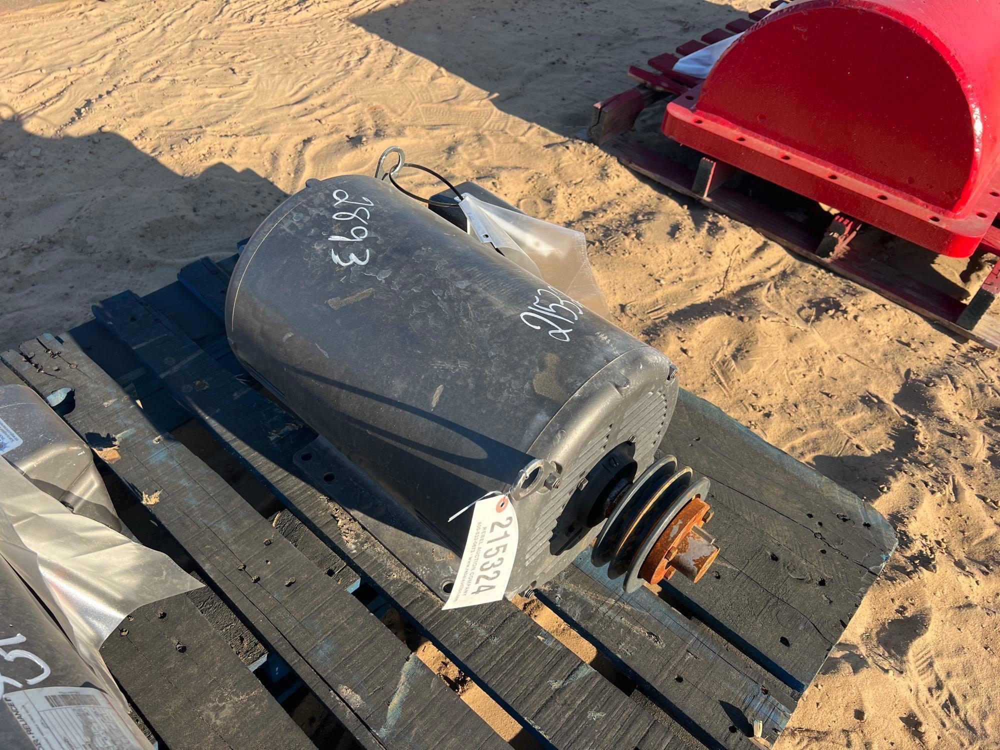 BALDOR INDUSTRIAL 15 HP MOTOR (A64281)