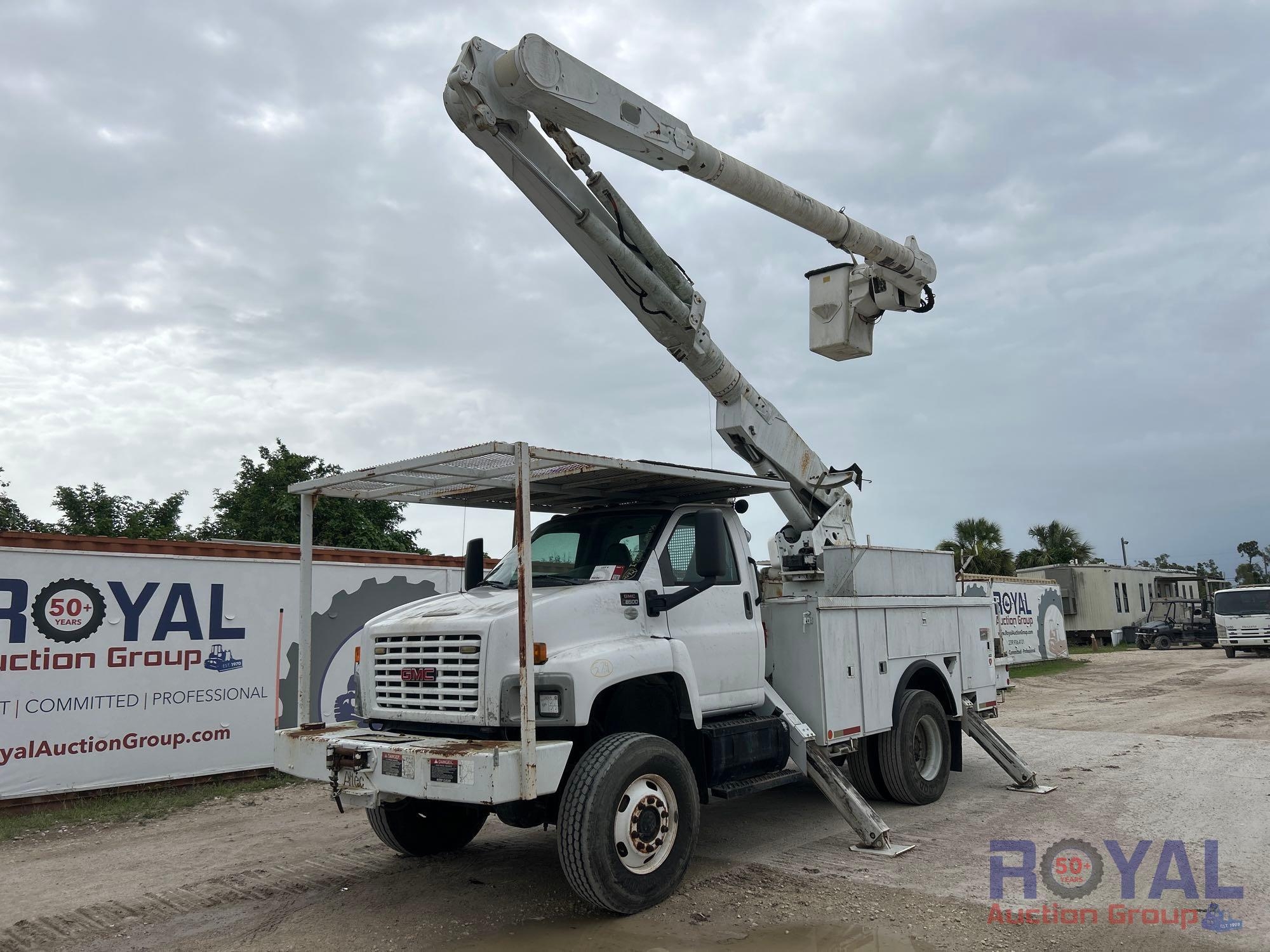 2006 GMC C8500 Altec AM547 50ft Material Handling Insulated Bucket Truck (A46683)