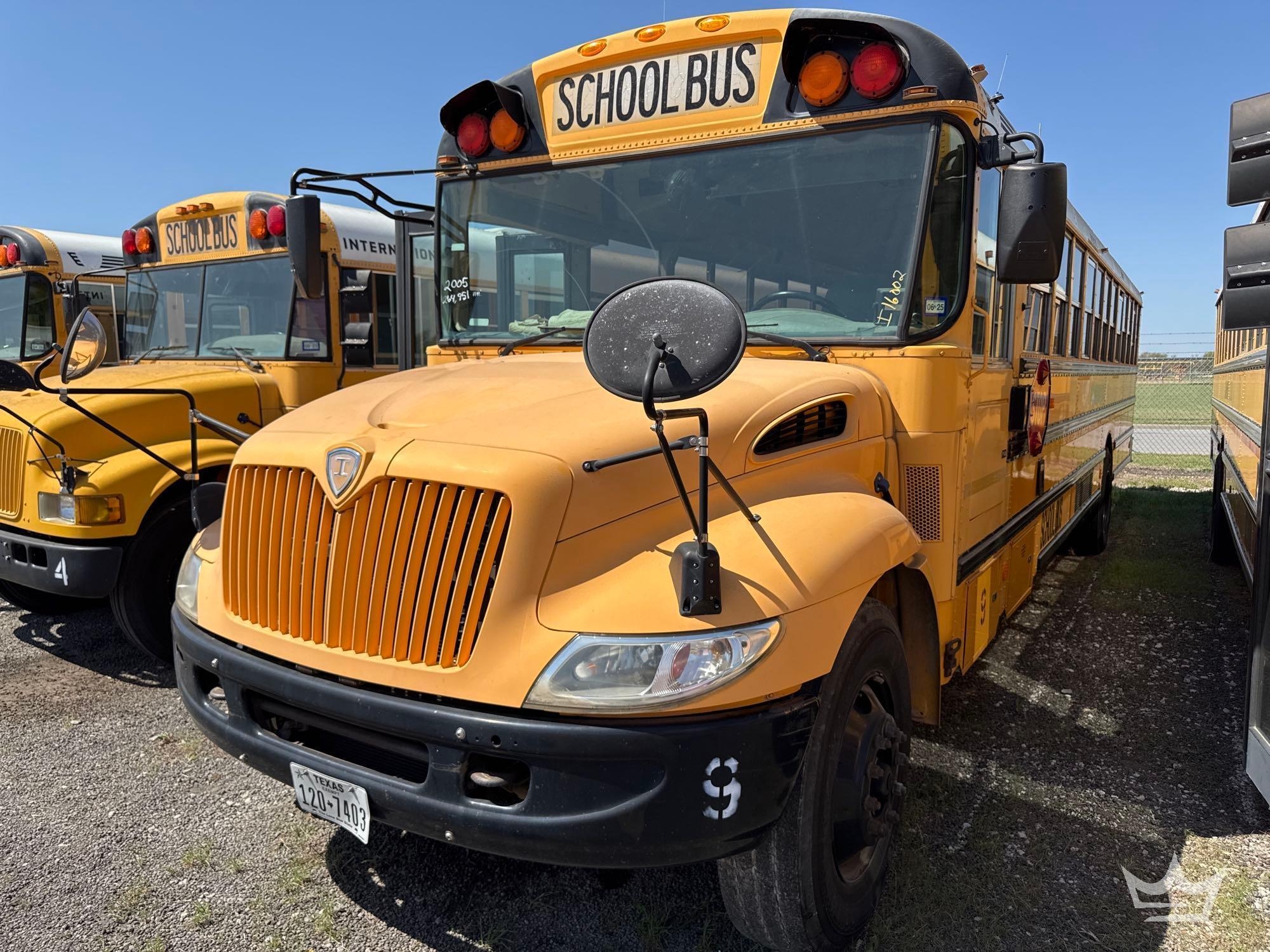 2005 IC Corporation PB105 School Bus (A64194)