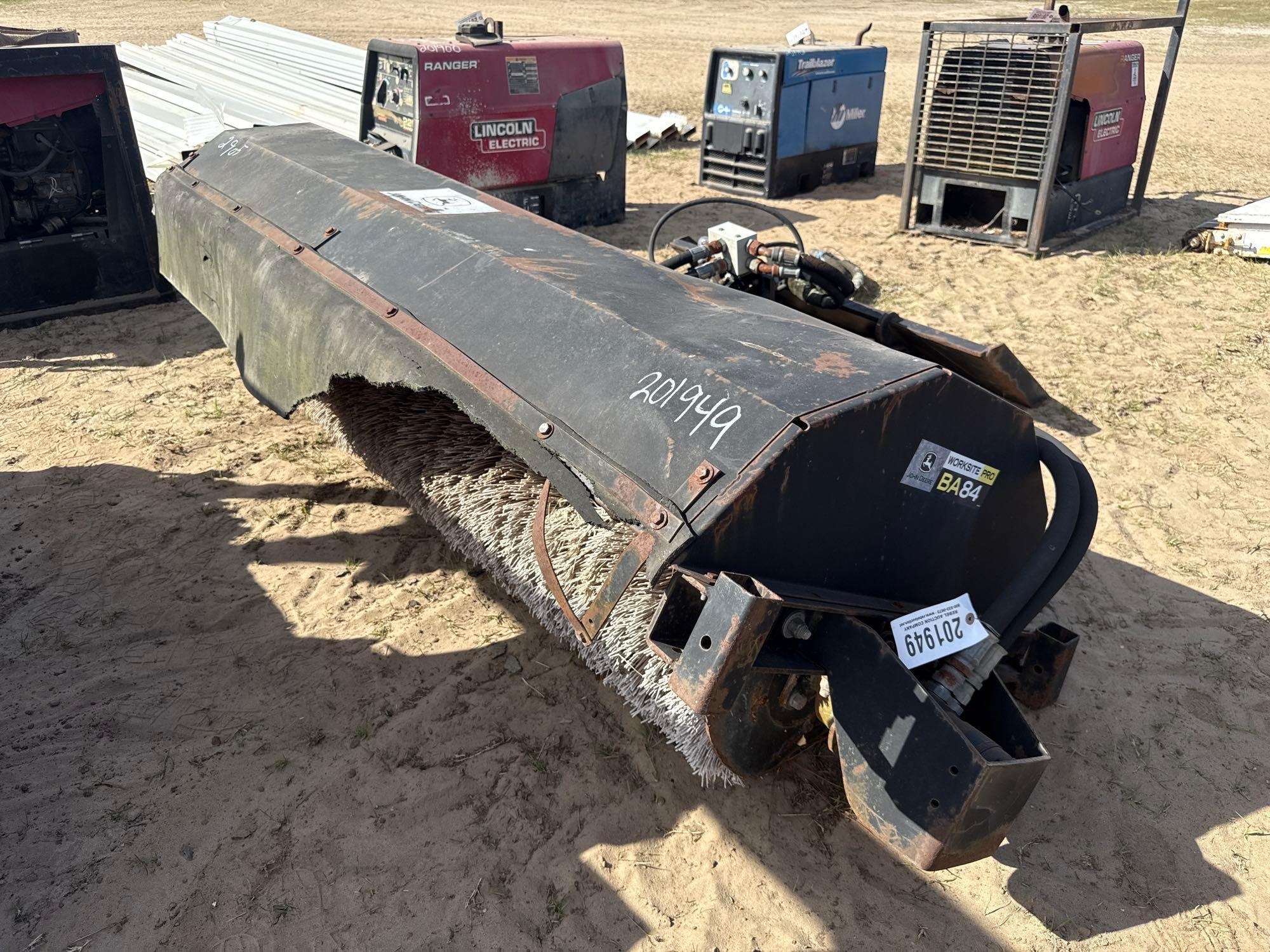 JOHN DEERE BA84 WORKSITE PRO ANGLE BROOM (A54757)