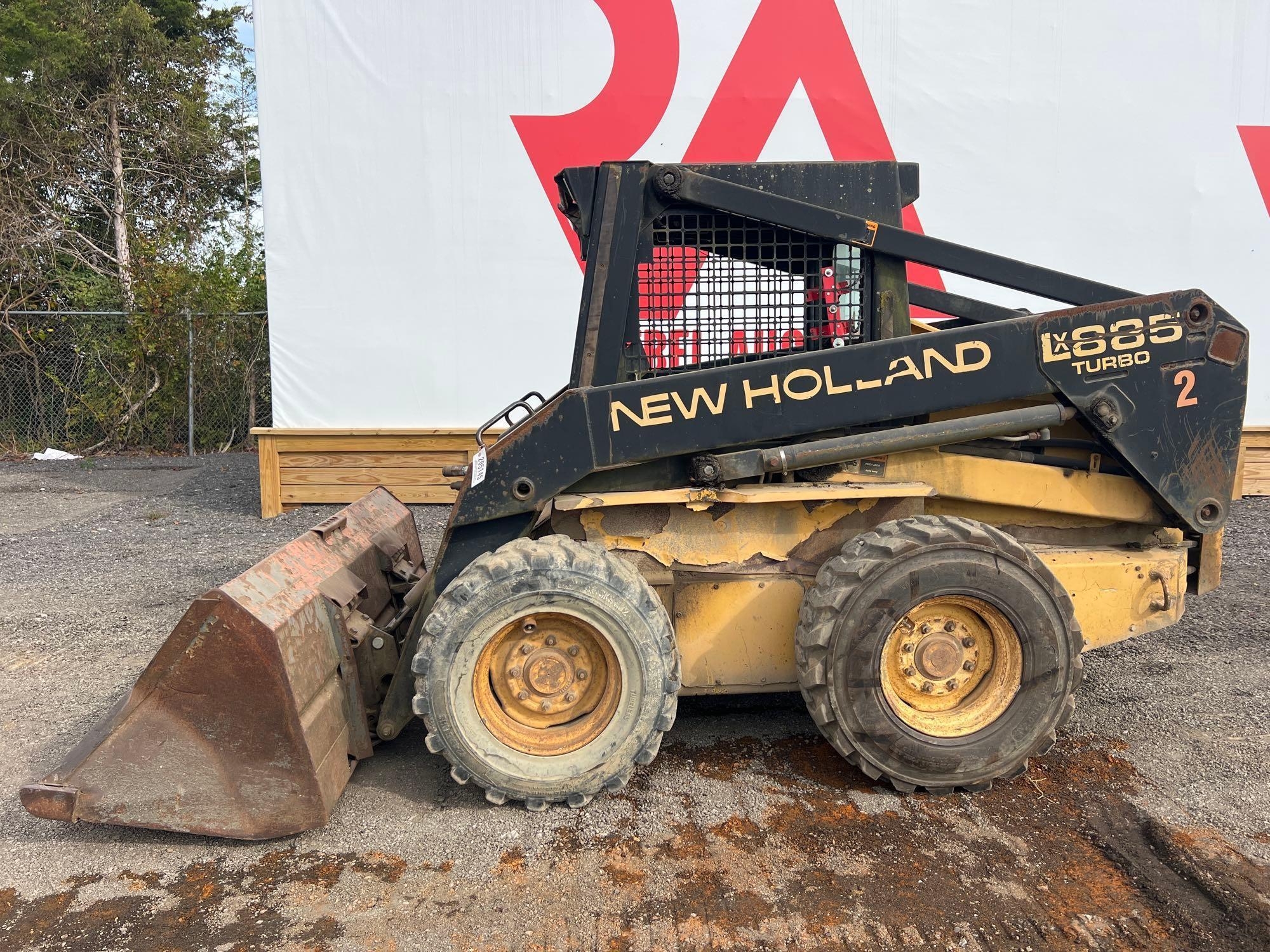 NEW HOLLAND LX885 SKID STEER (A52706)