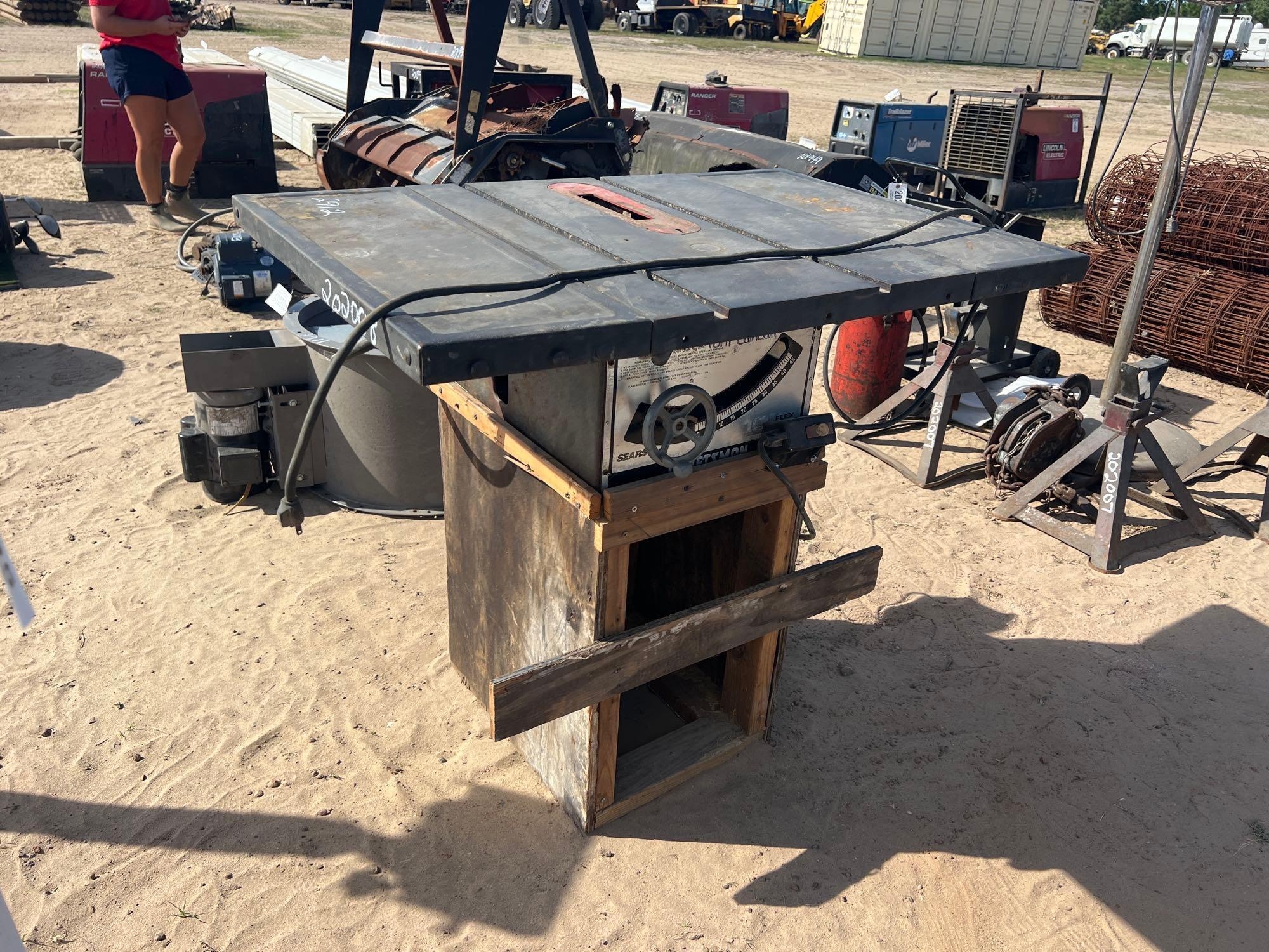 CRAFTSMAN TABLE SAW (A54757)