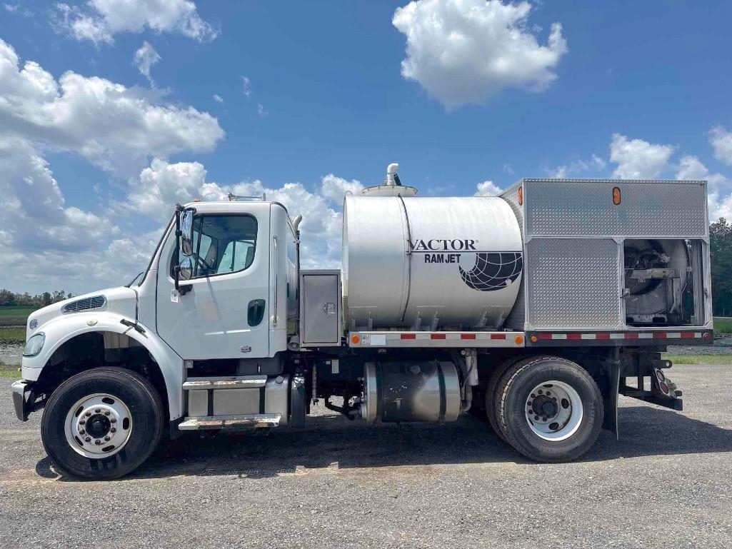 2013 FREIGHTLINER BUSINESS CLASS M2 VACUUM TRUCK (A51406)