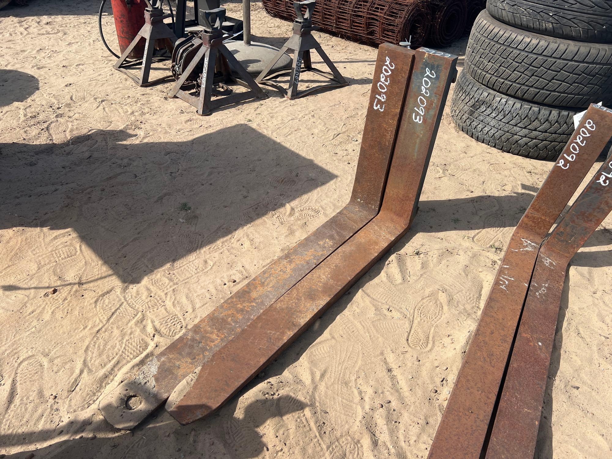(2) 48" HANG ON FORKS (A54756)