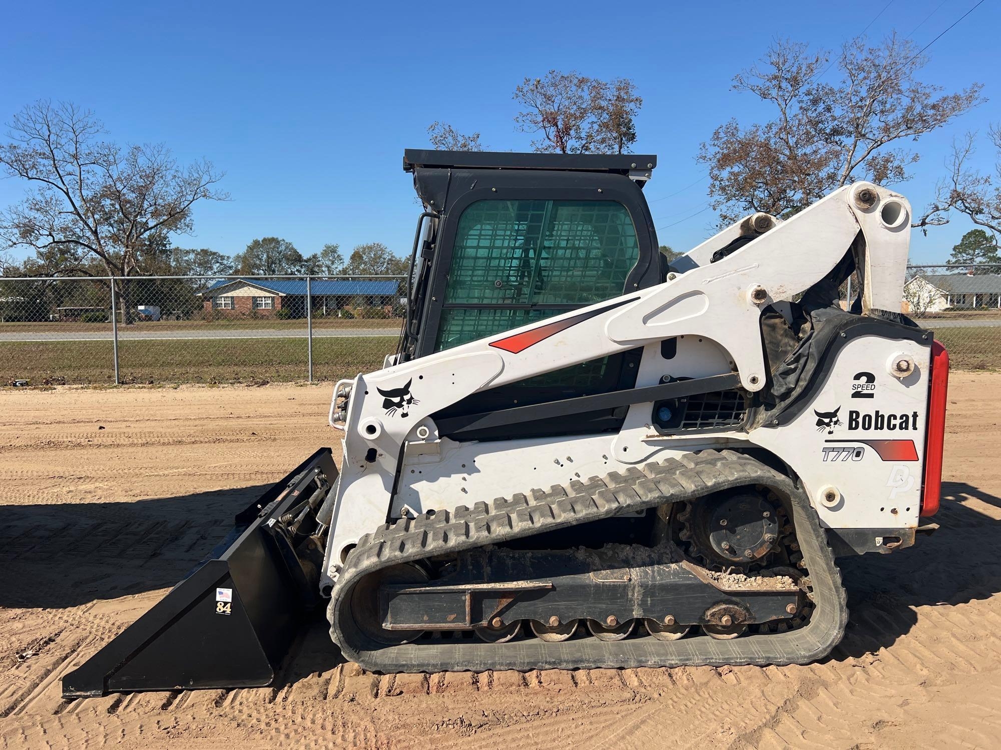 2017 BOBCAT T770 SKID STEER (A52709)