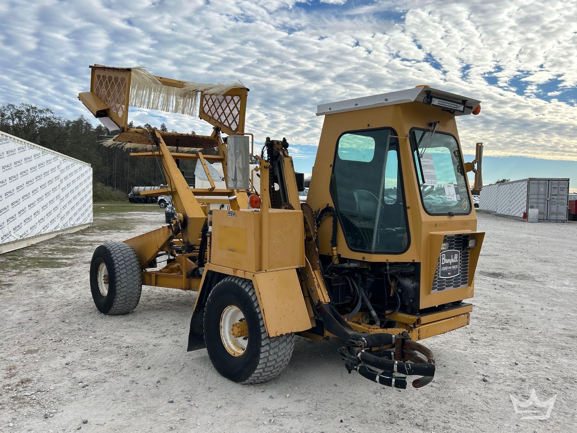 2020 Broyhill Load and Pack Articulated Solid Waste Handling Vehicle (A59228)