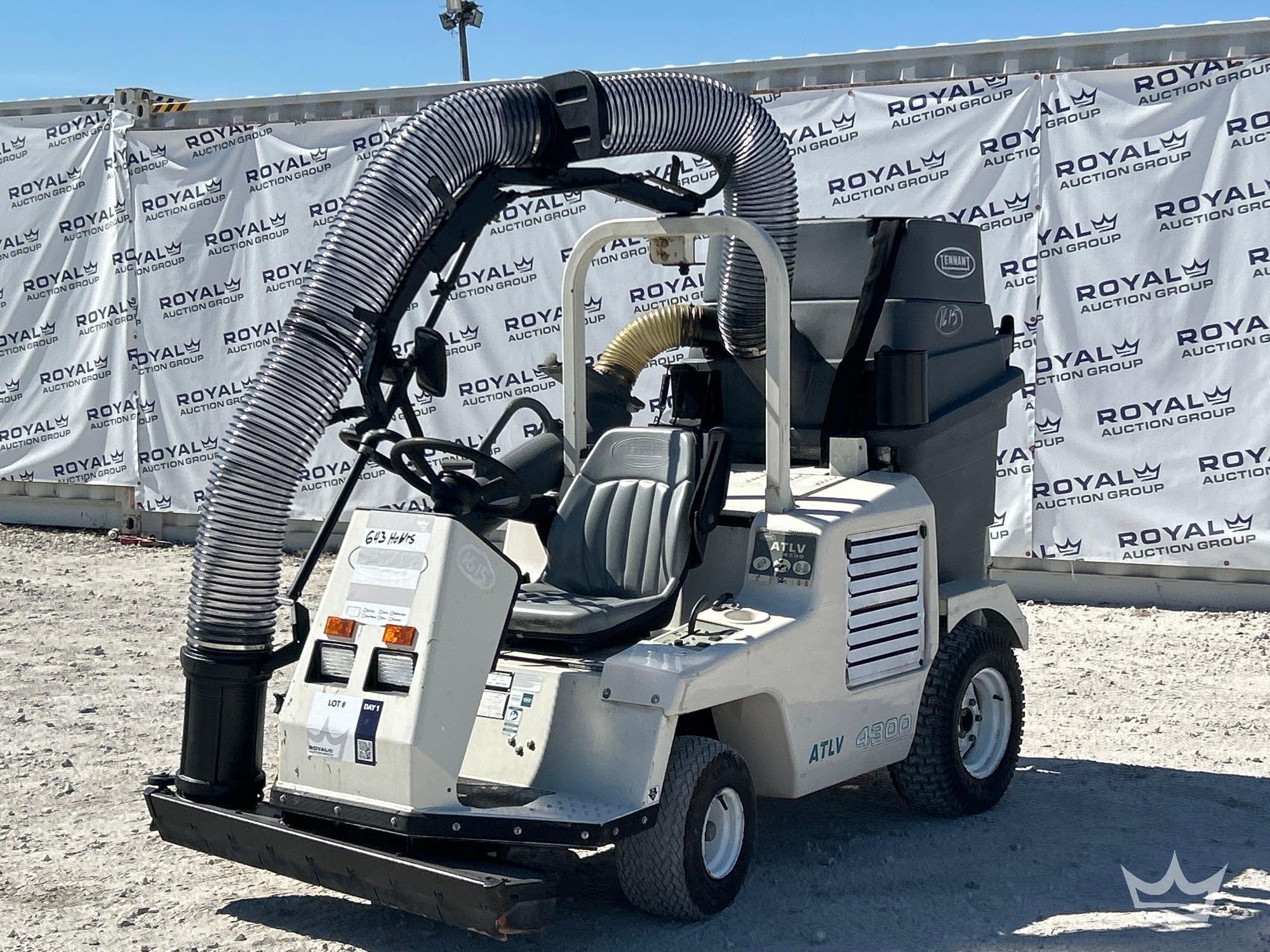 2014 Tennant ATLV 4300 All-Terrain Litter Vacuum (A64553)