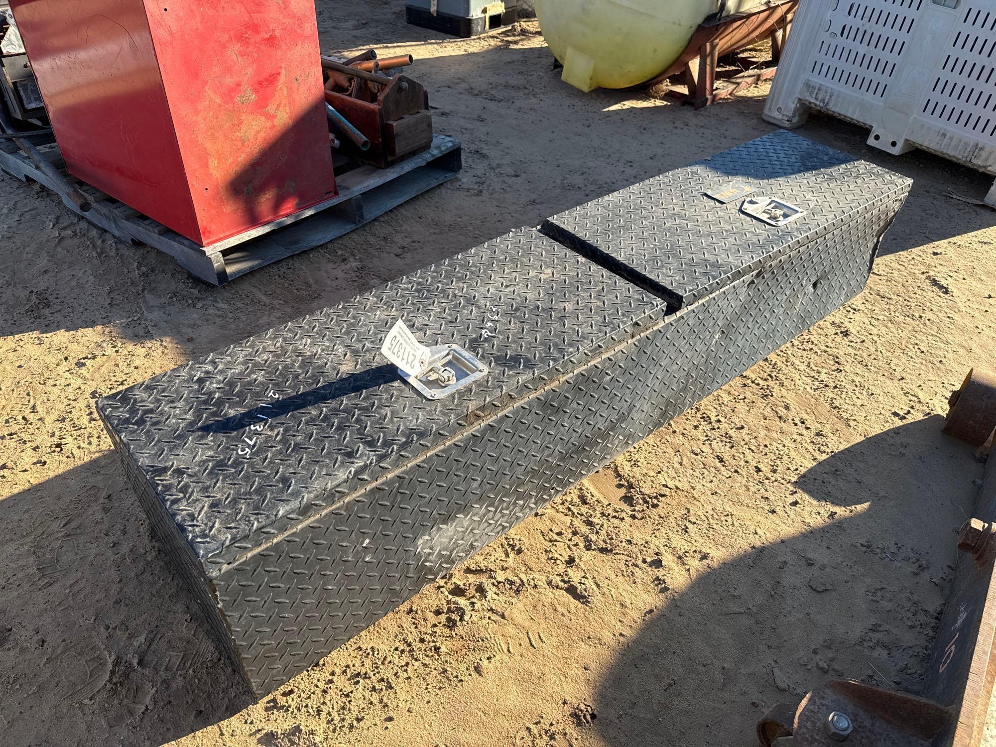 UWS TRUCK BED TOOLBOX (A62131)