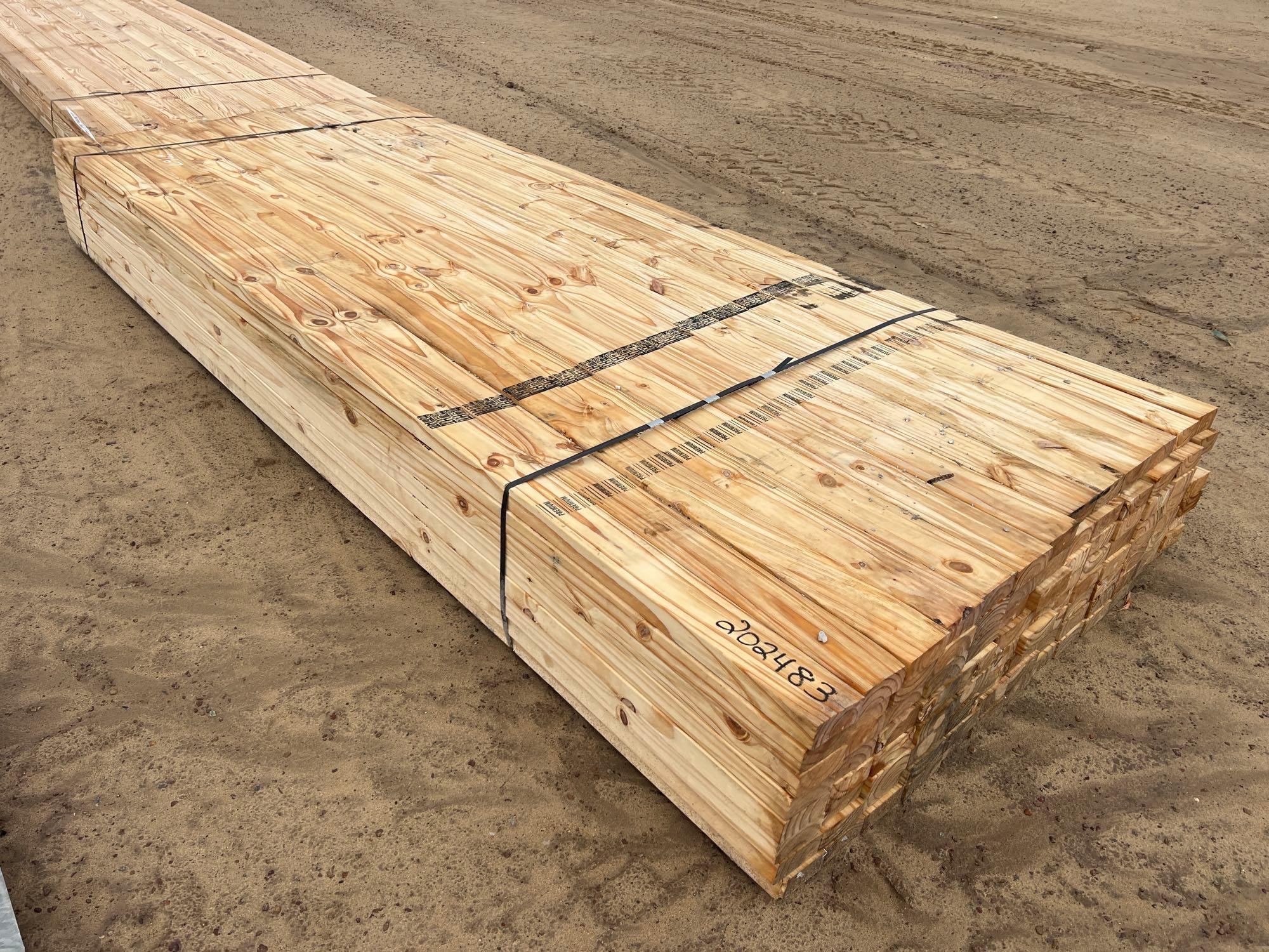 (APPROX 104) 2X4X10 PINE LUMBER (A54756)