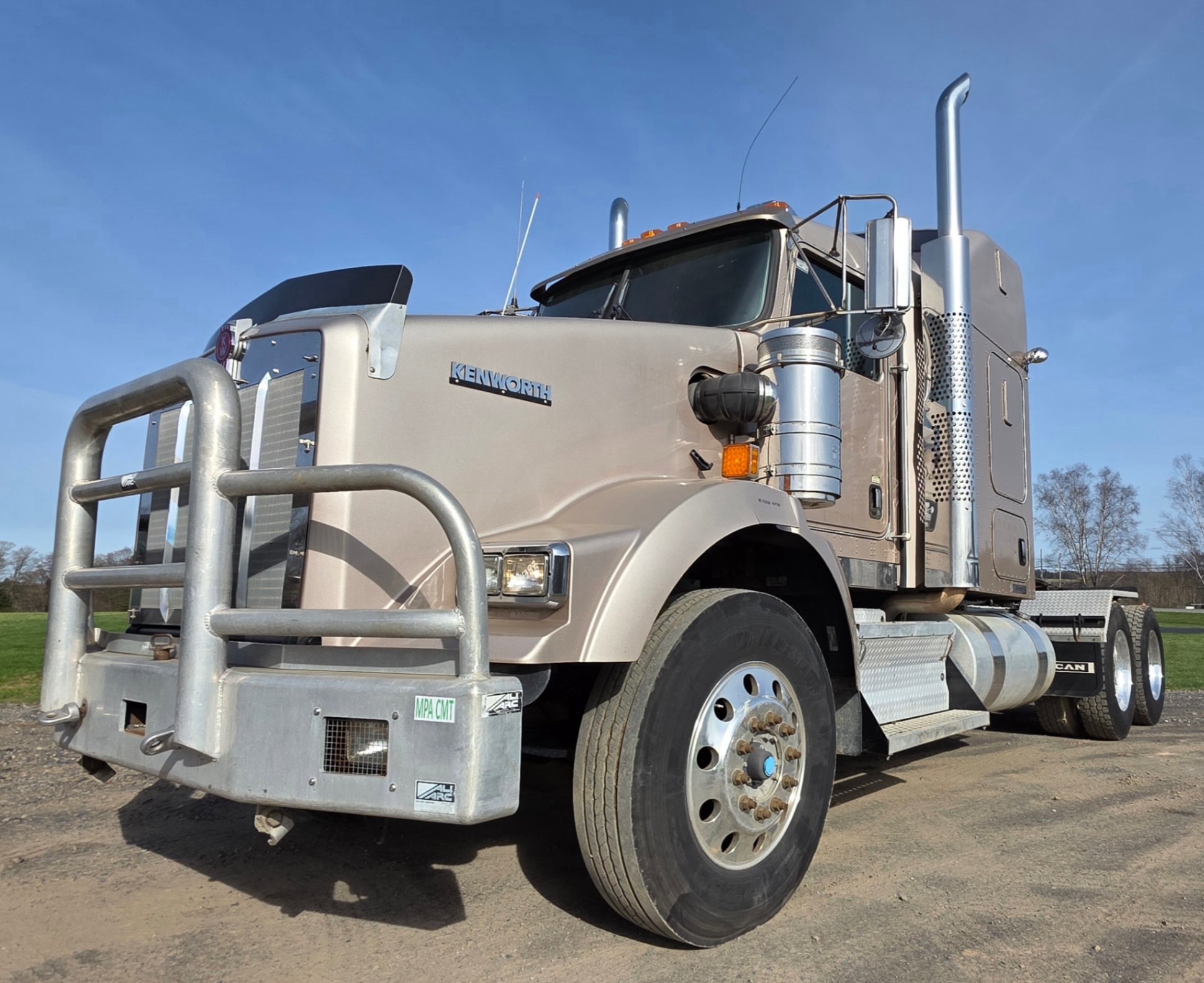 2013 KENWORTH T800 MID-ROOF SLEEPER (A55745)