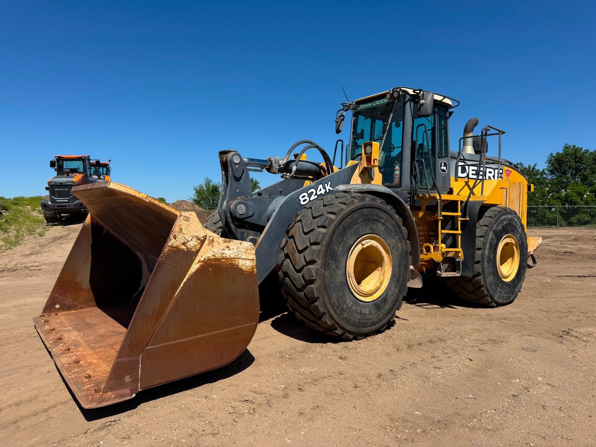 2013 John Deere 824K (A50397)