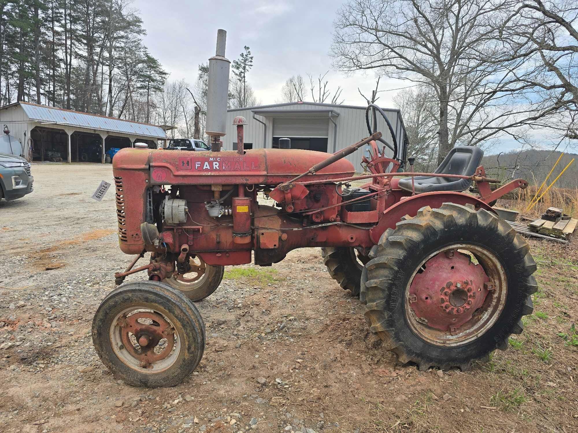 MCCORMICK FARMALL SUPER A TRACTOR (A64277)