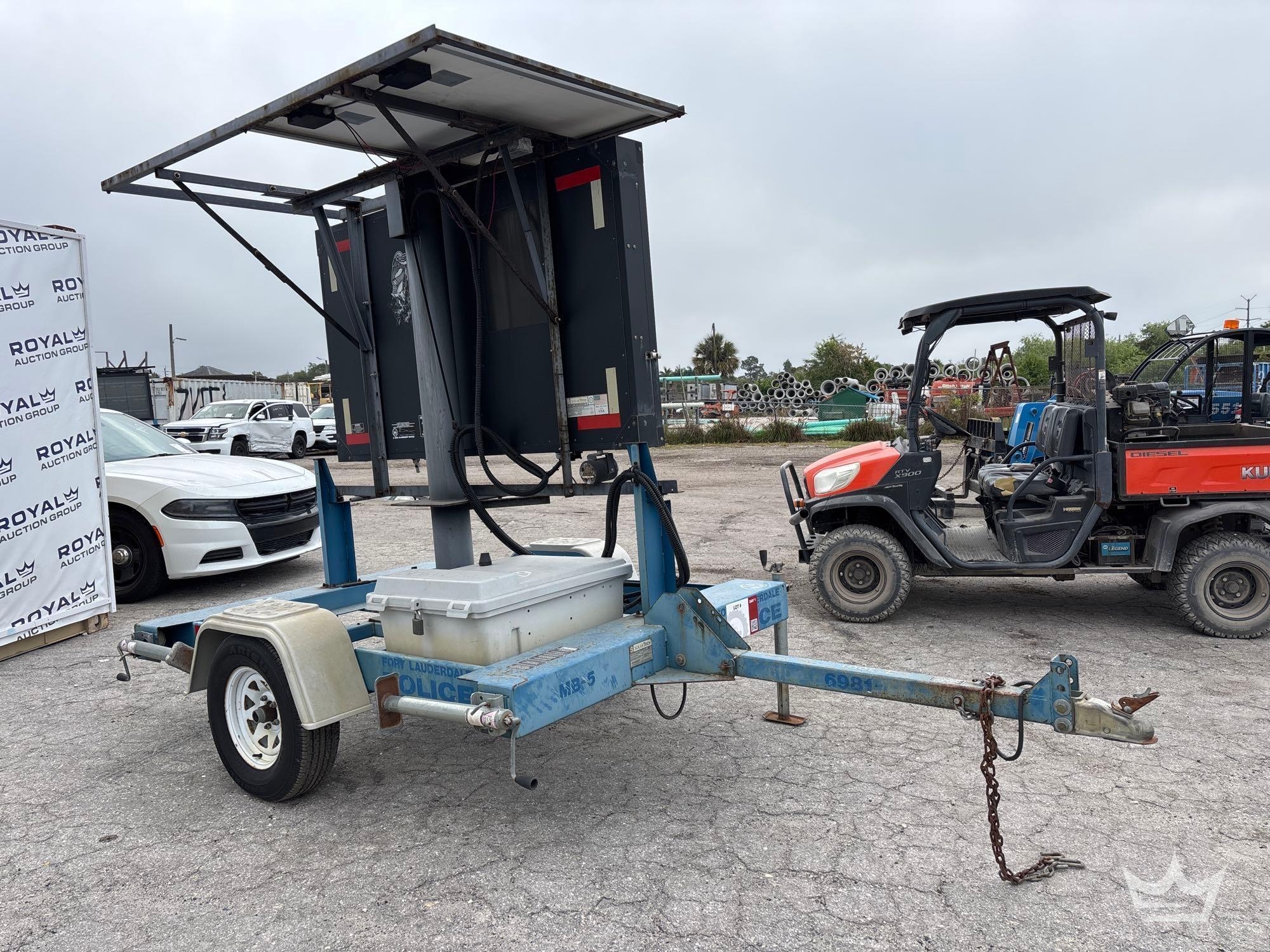 2015 SolarTech Silent Messenger Towable Solar Message Board (A64553)