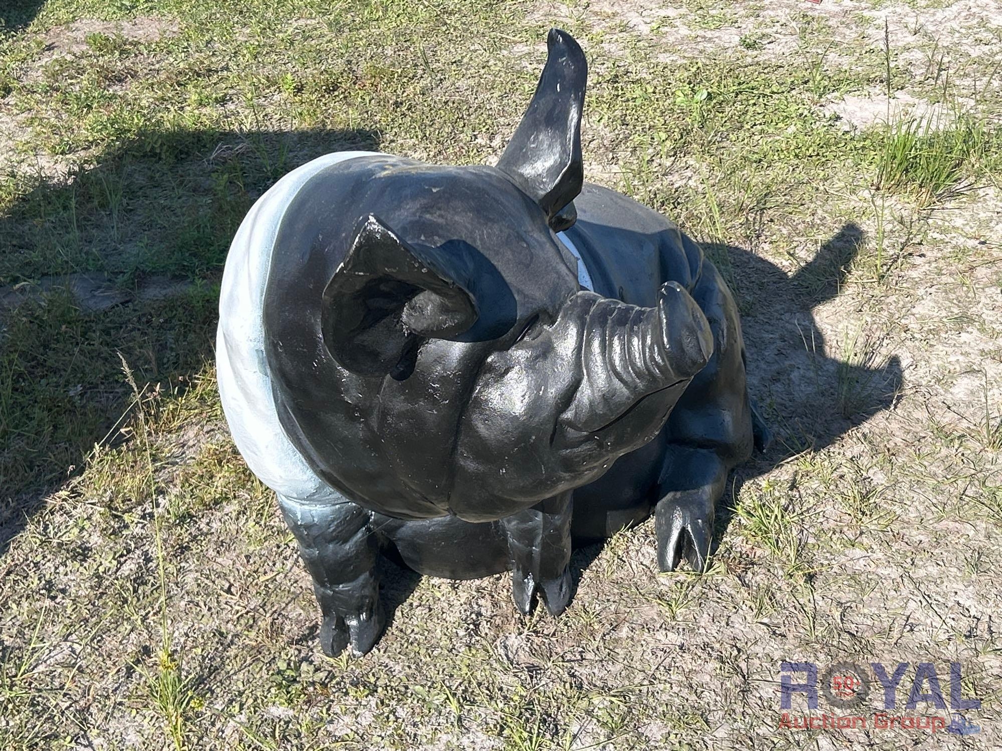 Pig Statue (A55853)