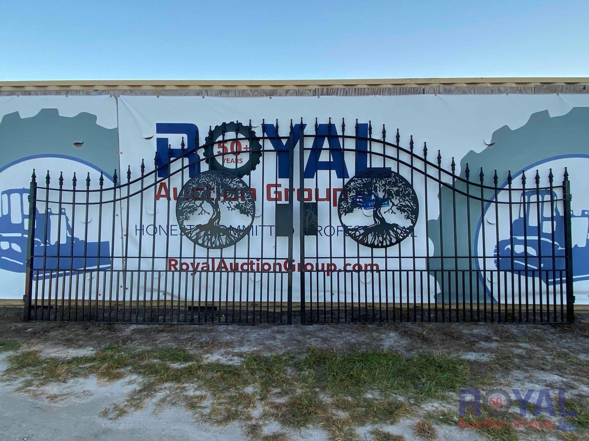 Gate with tree motif (A55853)