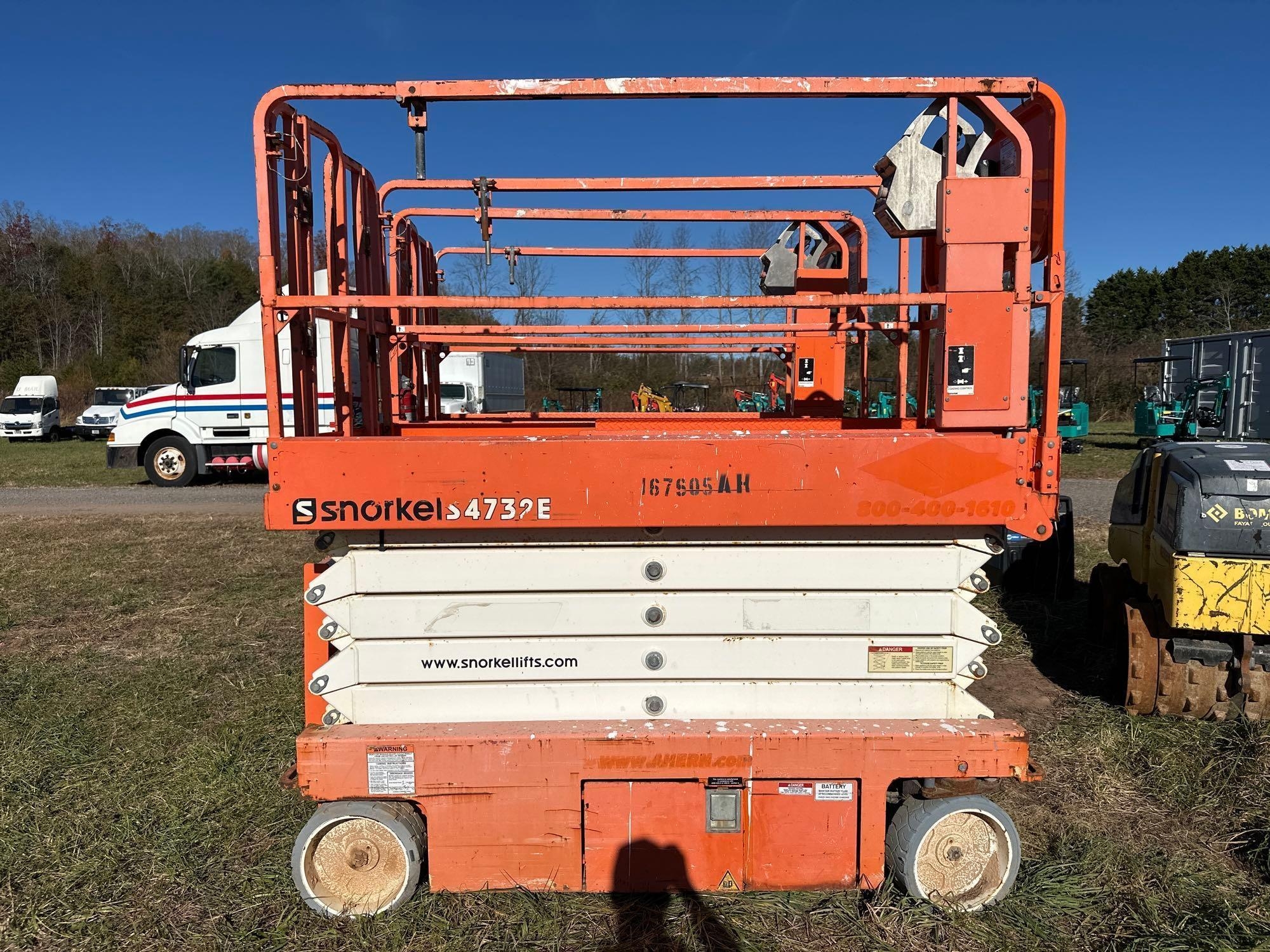 2016 Snorkel S4732 Scissor Lift (A57453)