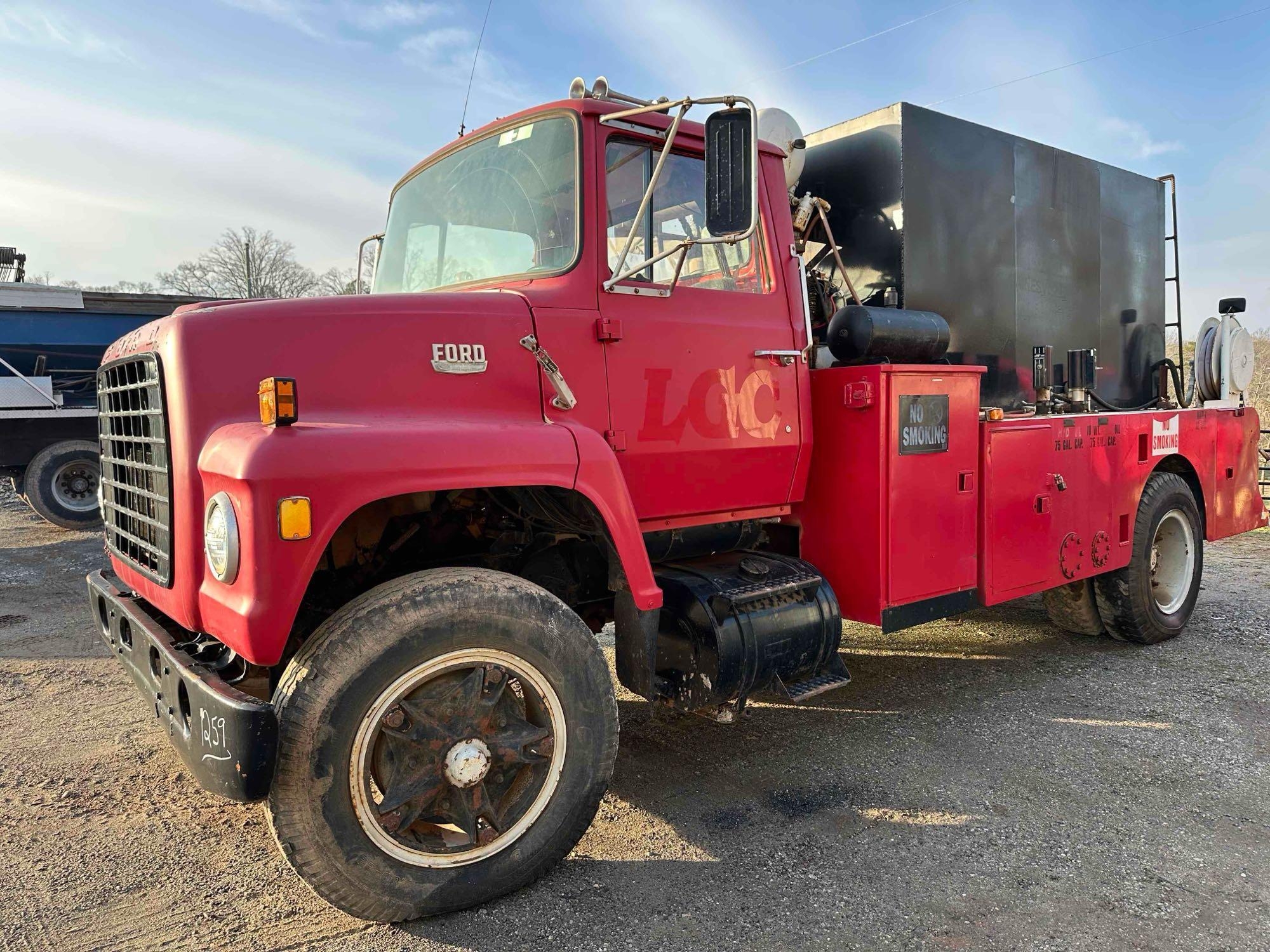 1978 Ford L8000 Fuel and Lube Truck (A61165)