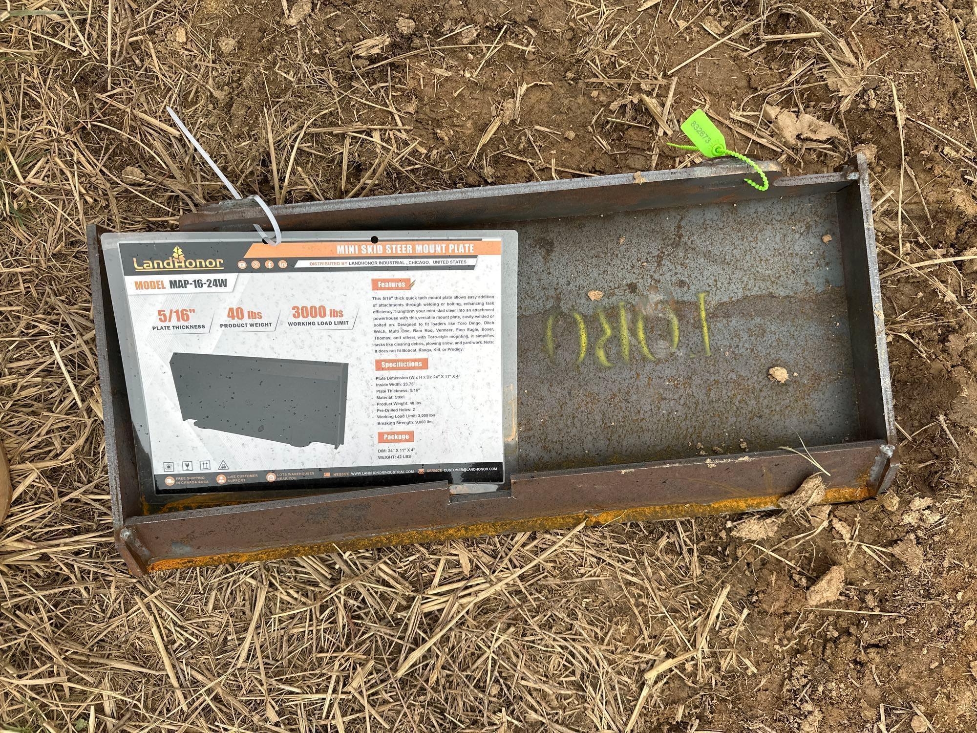 New/Unused Mini Skid Steer Mounting Plate (A61166)