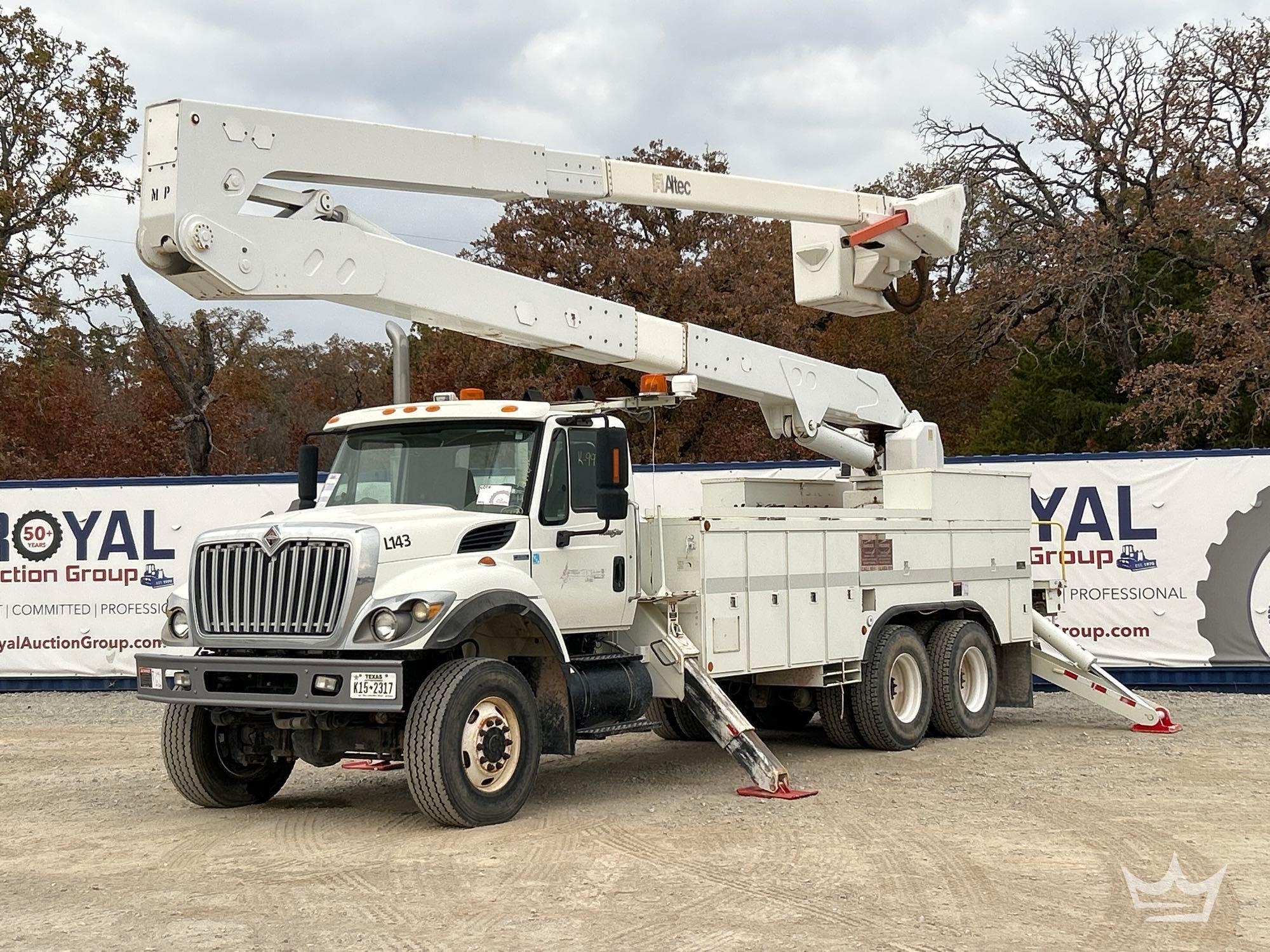 2008 International 7500 T/A Altec A77T 76ft. Bucket Truck (A55973)