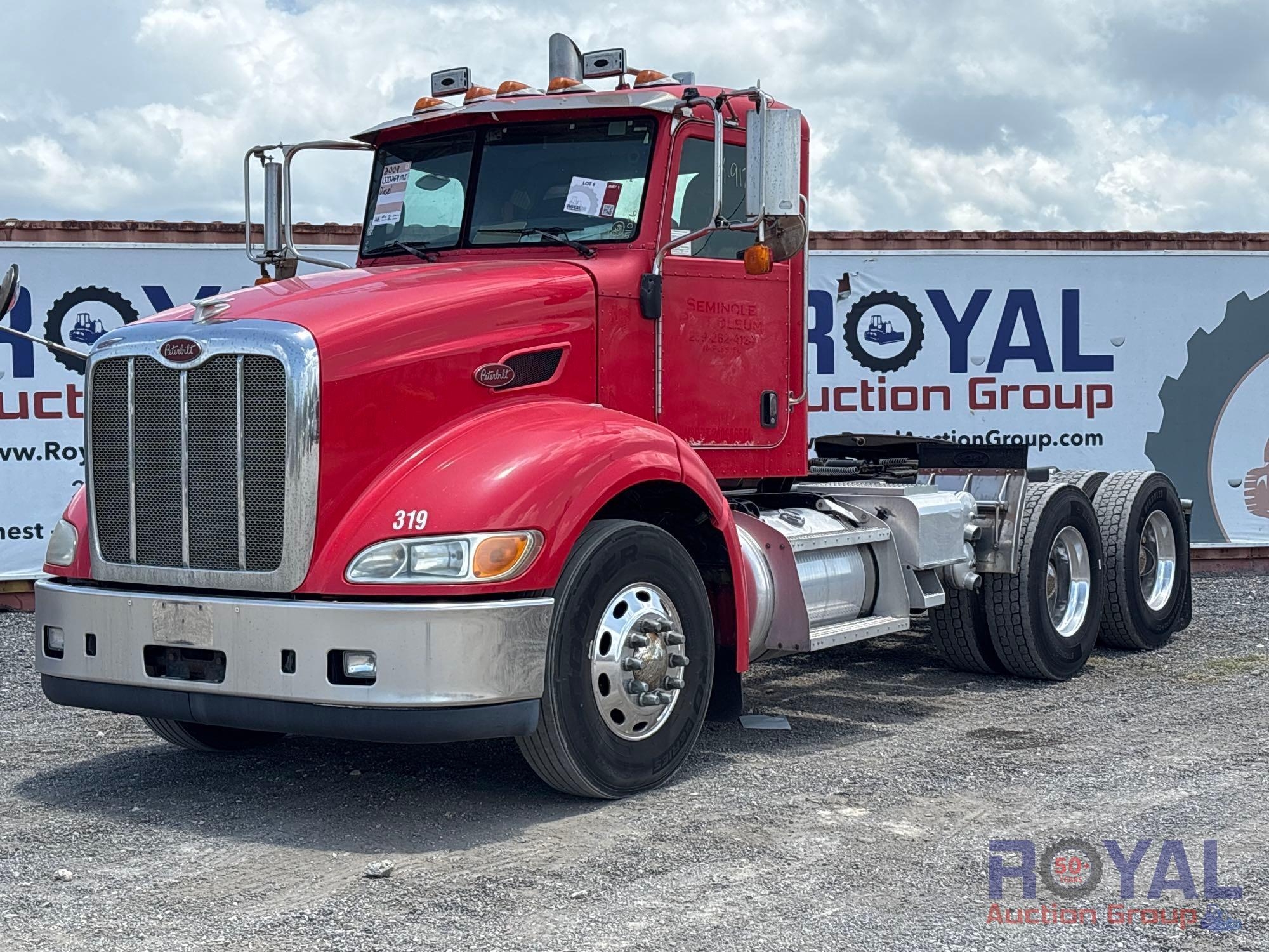 2009 Peterbilt 384 T/A Wet Kit Day Cab Truck Tractor (A46683)