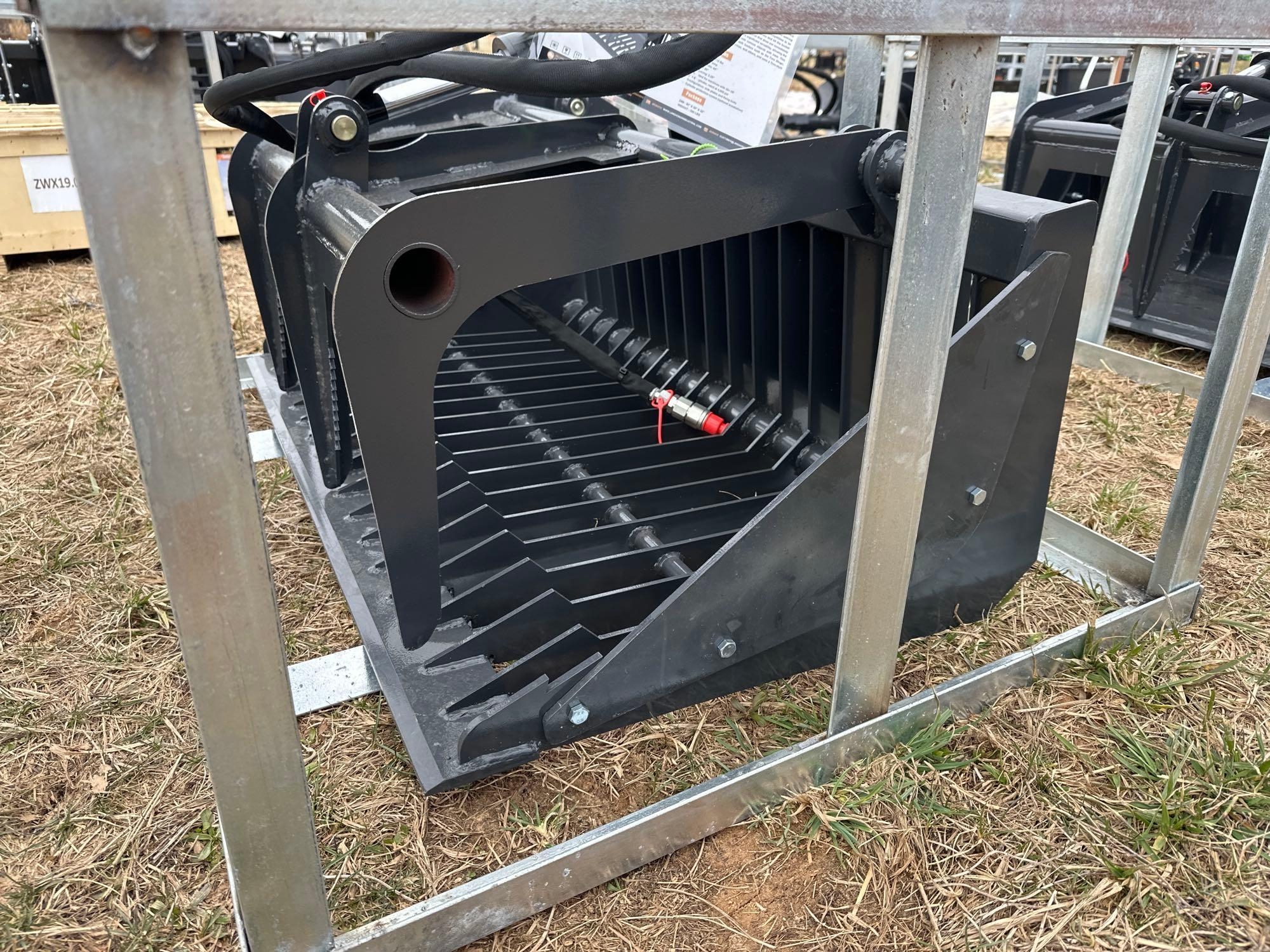 New/Unused Landhonor Mini Skid Steer Rock Grapple (A61166)