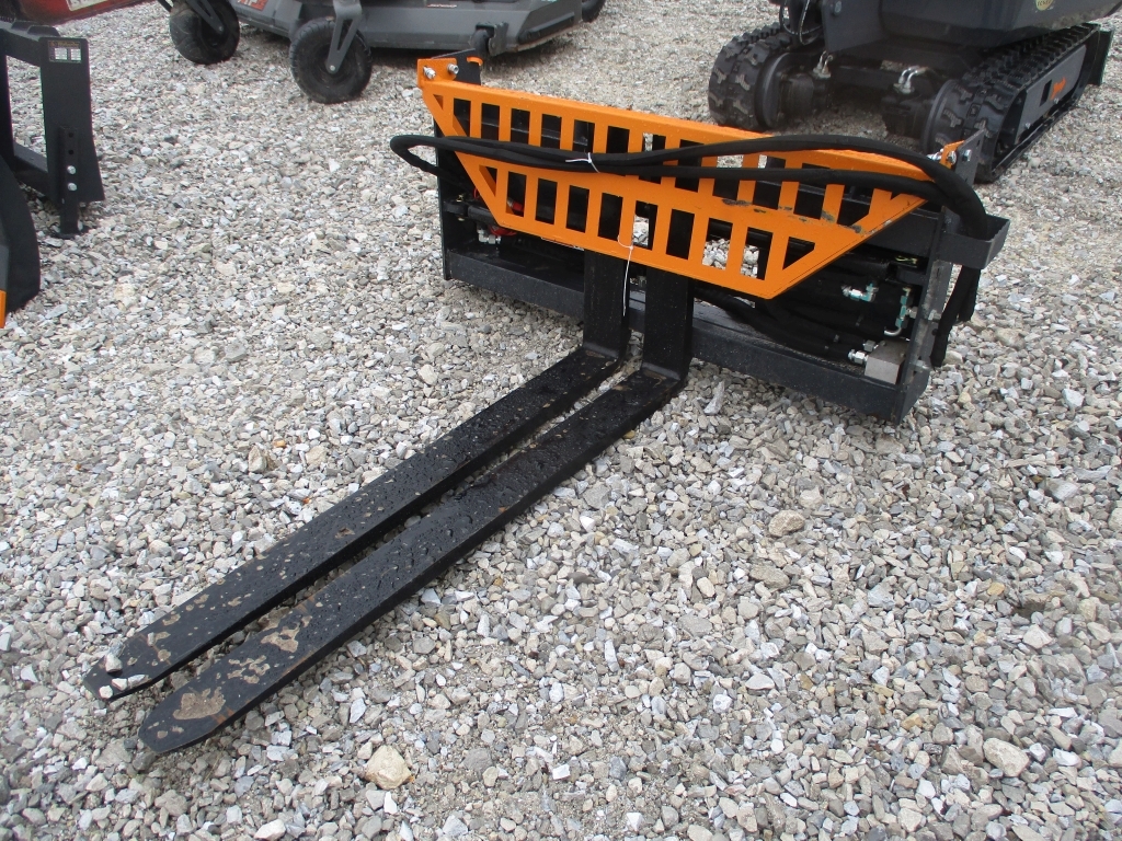 Landhonor Quick Attach Hydraulic Forks (A66285)