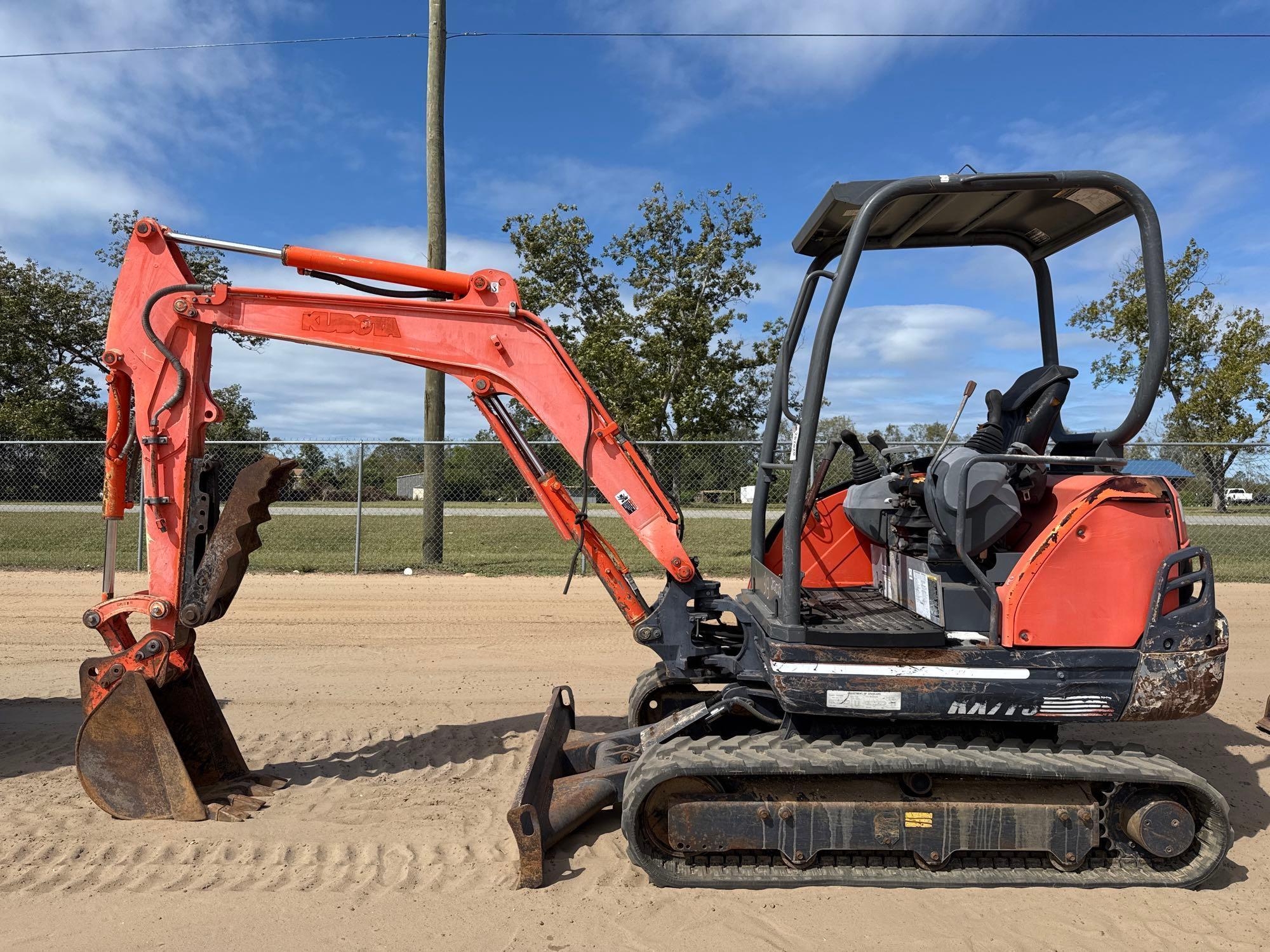 KUBOTA KX71-3 EXCAVATOR (A52705)