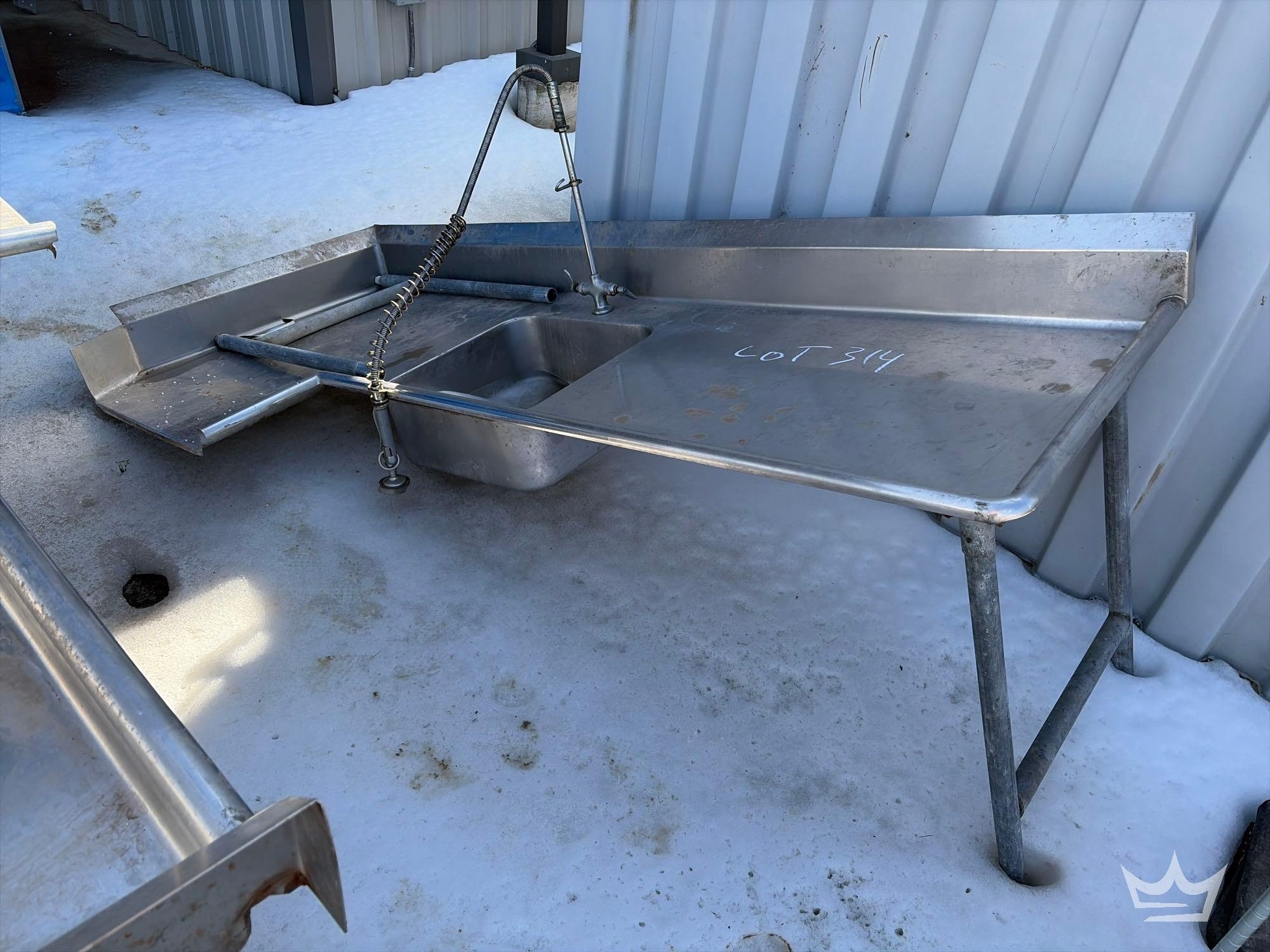 Dishwasher Outlet Table (A60352)