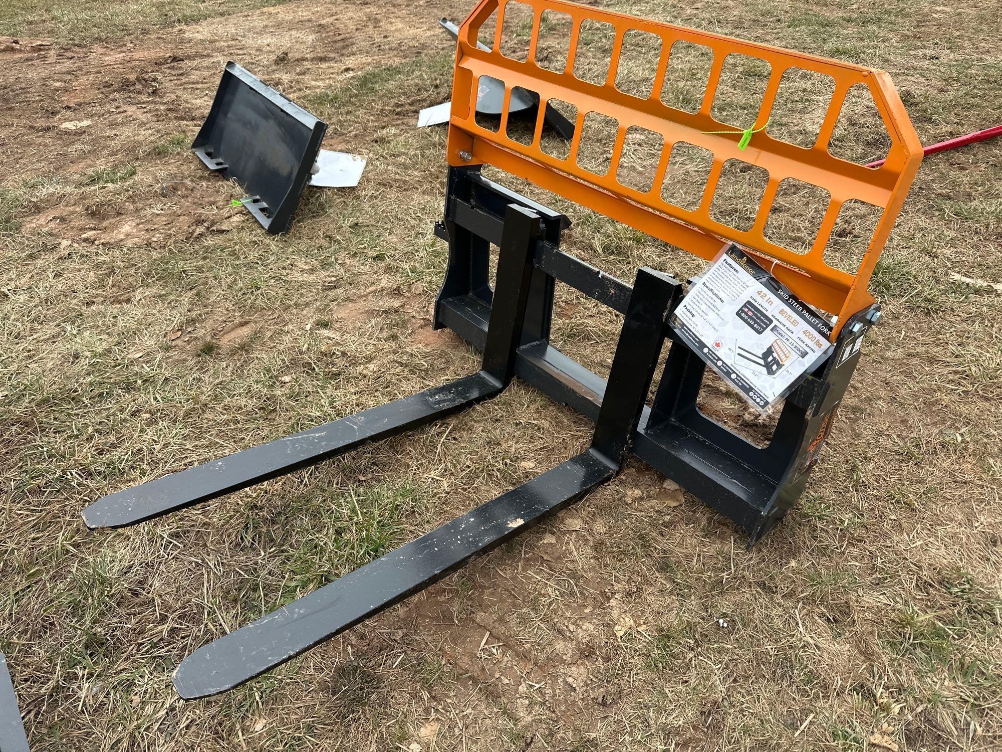 New/Unused Landhonor Quick Attach Pallet Forks (A61166)
