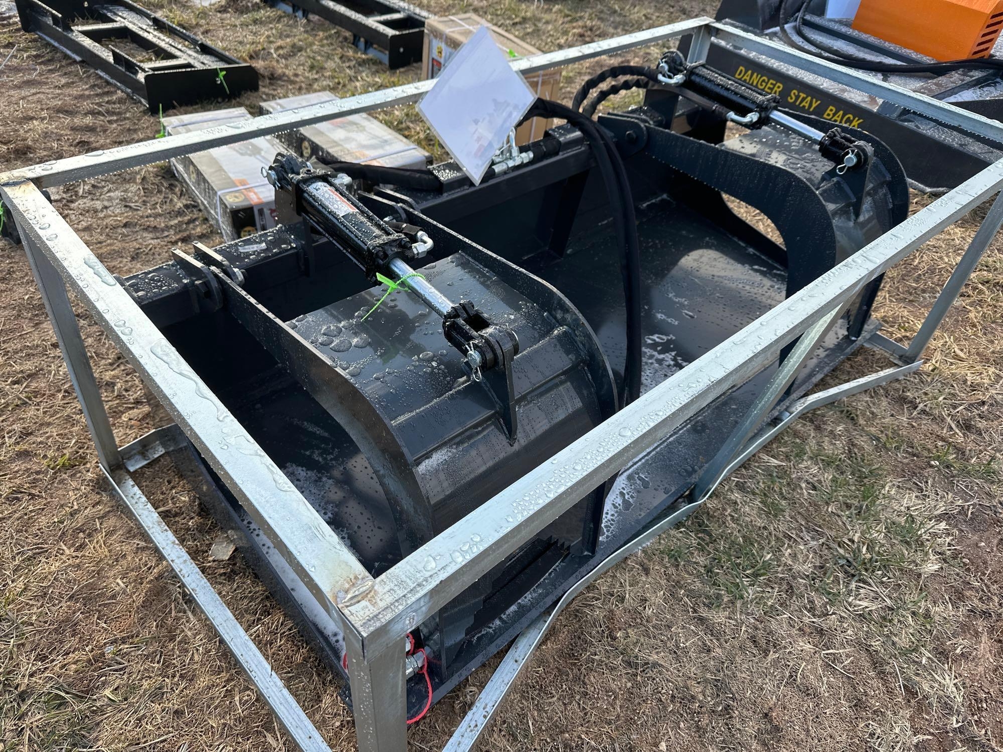 New/Unused Wolverine 72in Quick Attach Grapple Bucket (A61166)