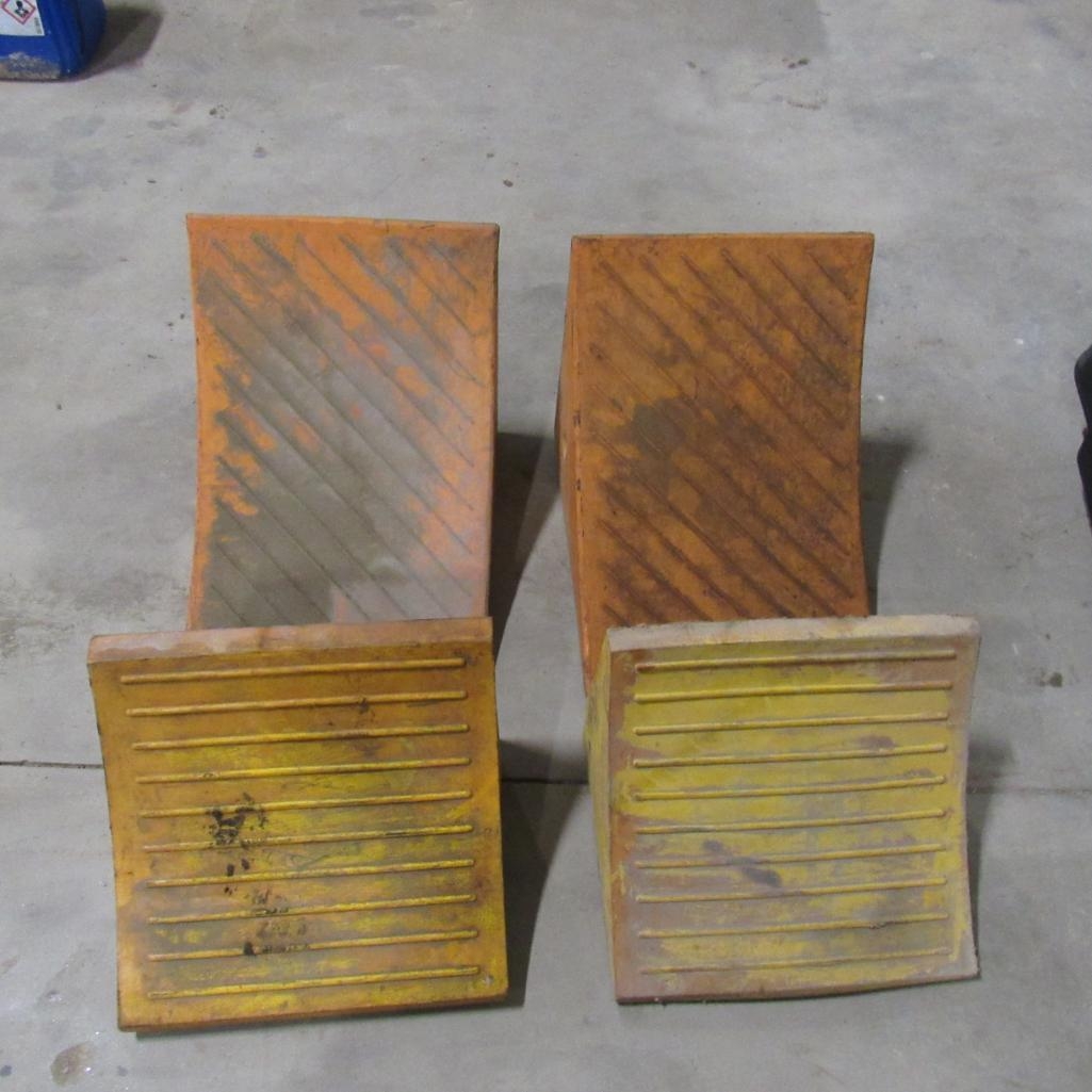 LOT: (4) Large Wheel Chocks (A59076)