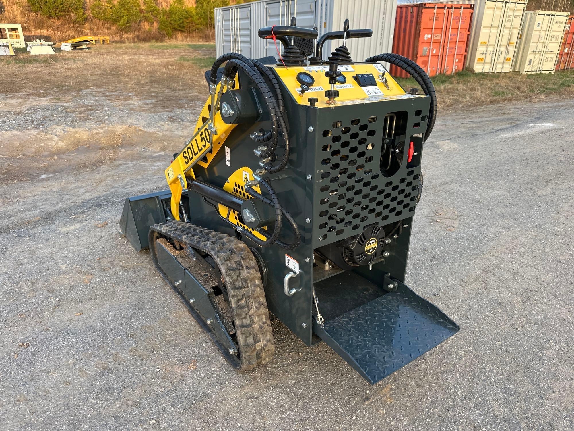 New/Unused SD Lanch SDLL50 Mini Skid Steer (A57453)