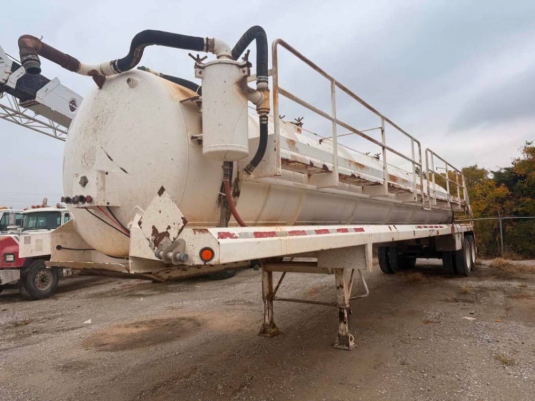 2015 DRAGON 130 BBL STEEL VACUUM TRAILER (A58214)