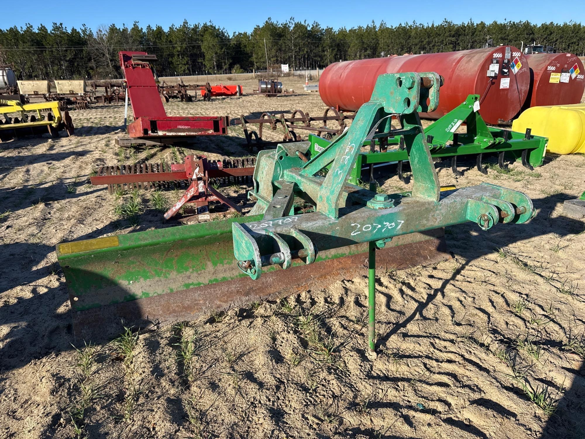 FRONTIER RB1184 SCRAPE BLADE, 3PT (A63290)