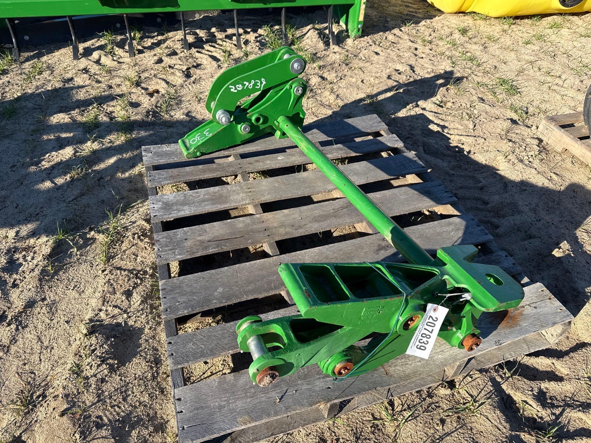 JOHN DEERE QT LOADER LINKADGE (A63290)