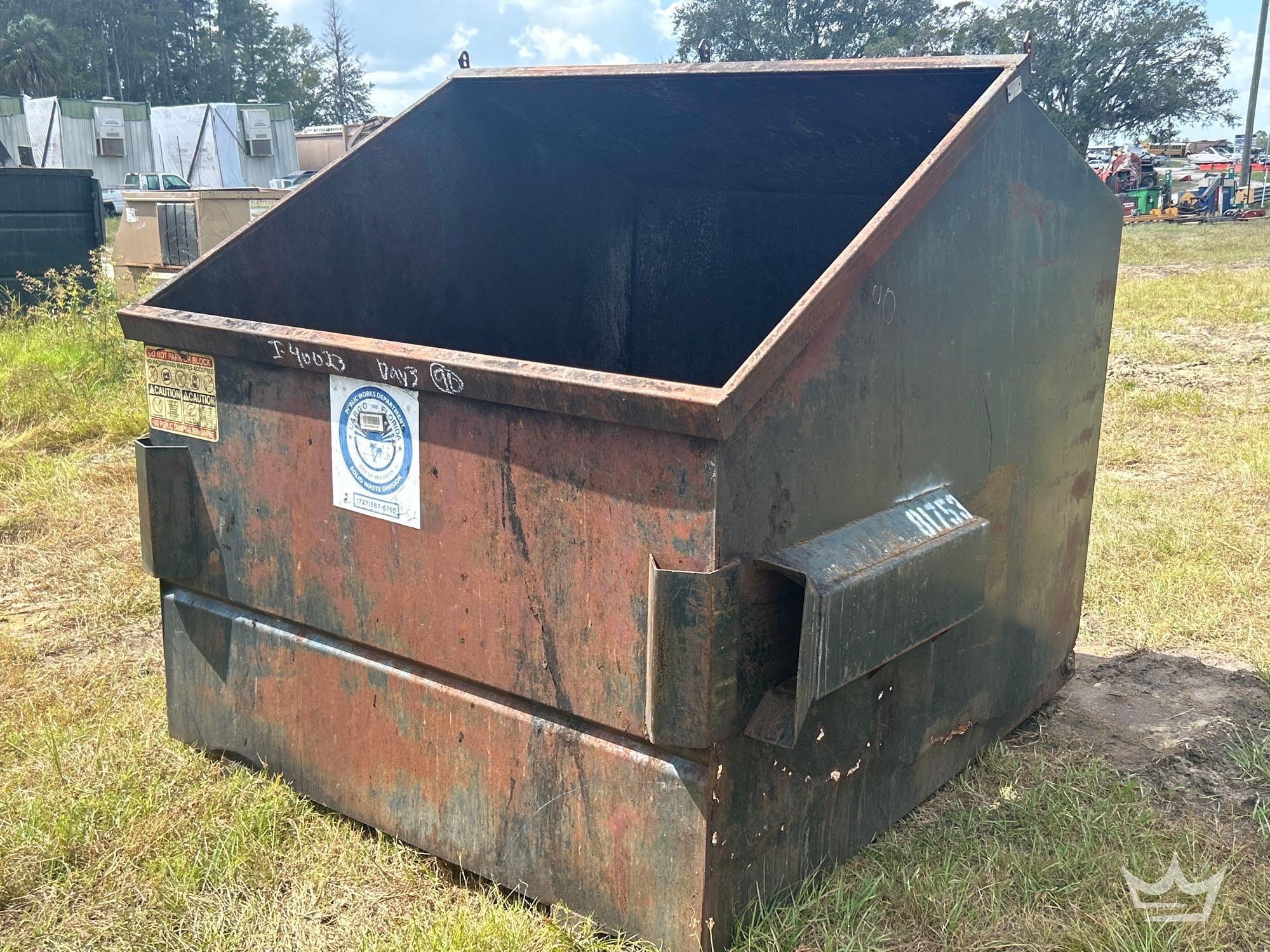 8 Cubic Yard Dumpster (A55851)