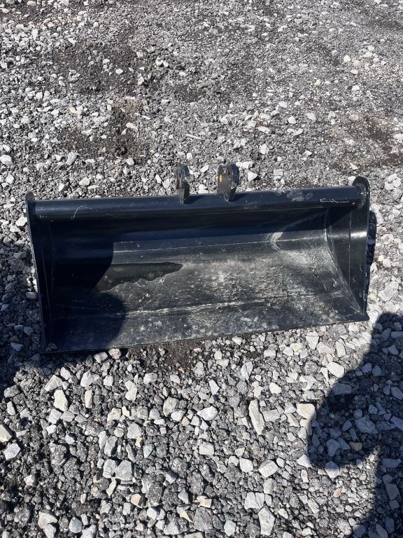 32" Smooth Lip Mini Bucket  (A62679)